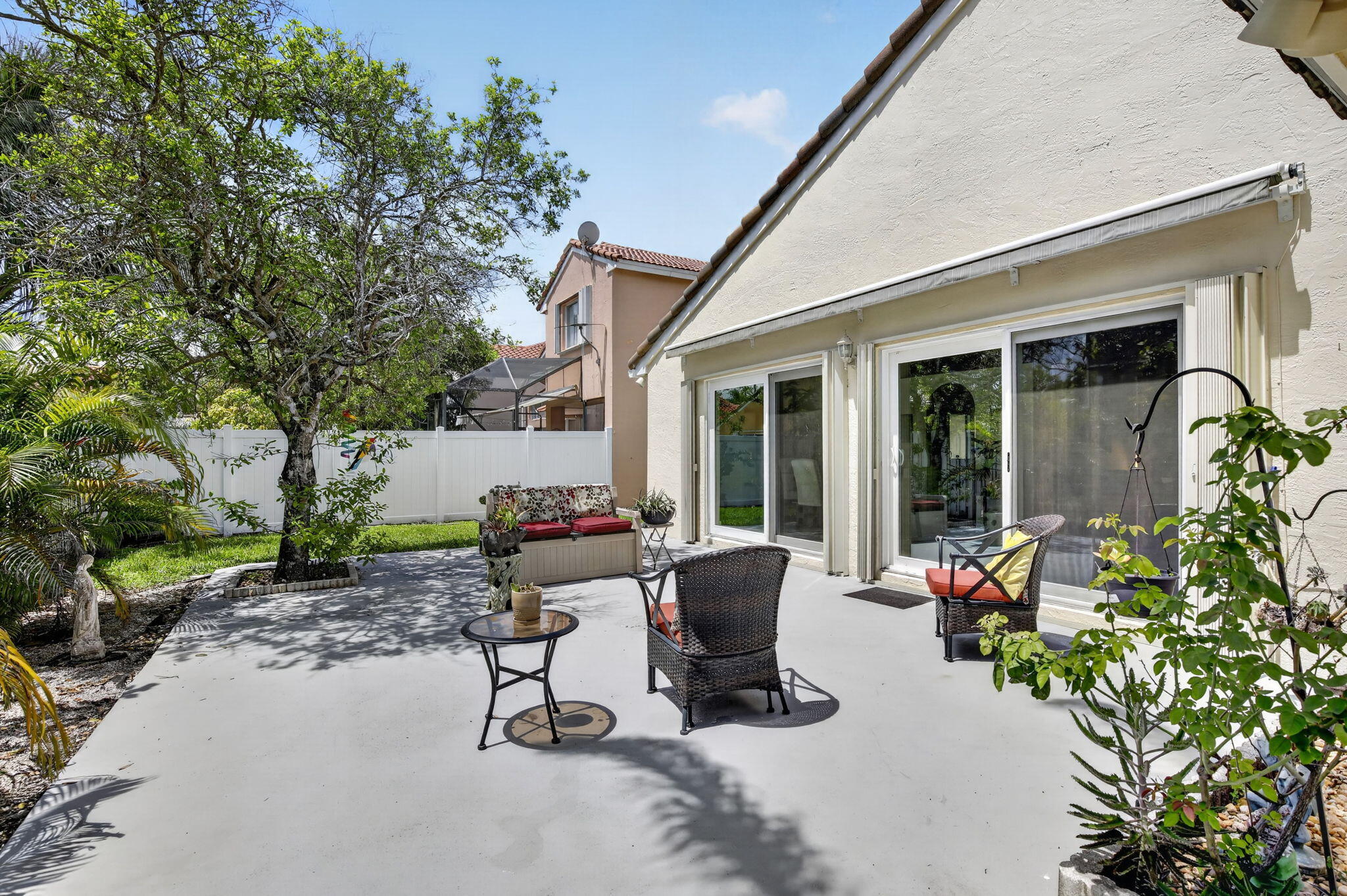 TWIN ACRES - Residential