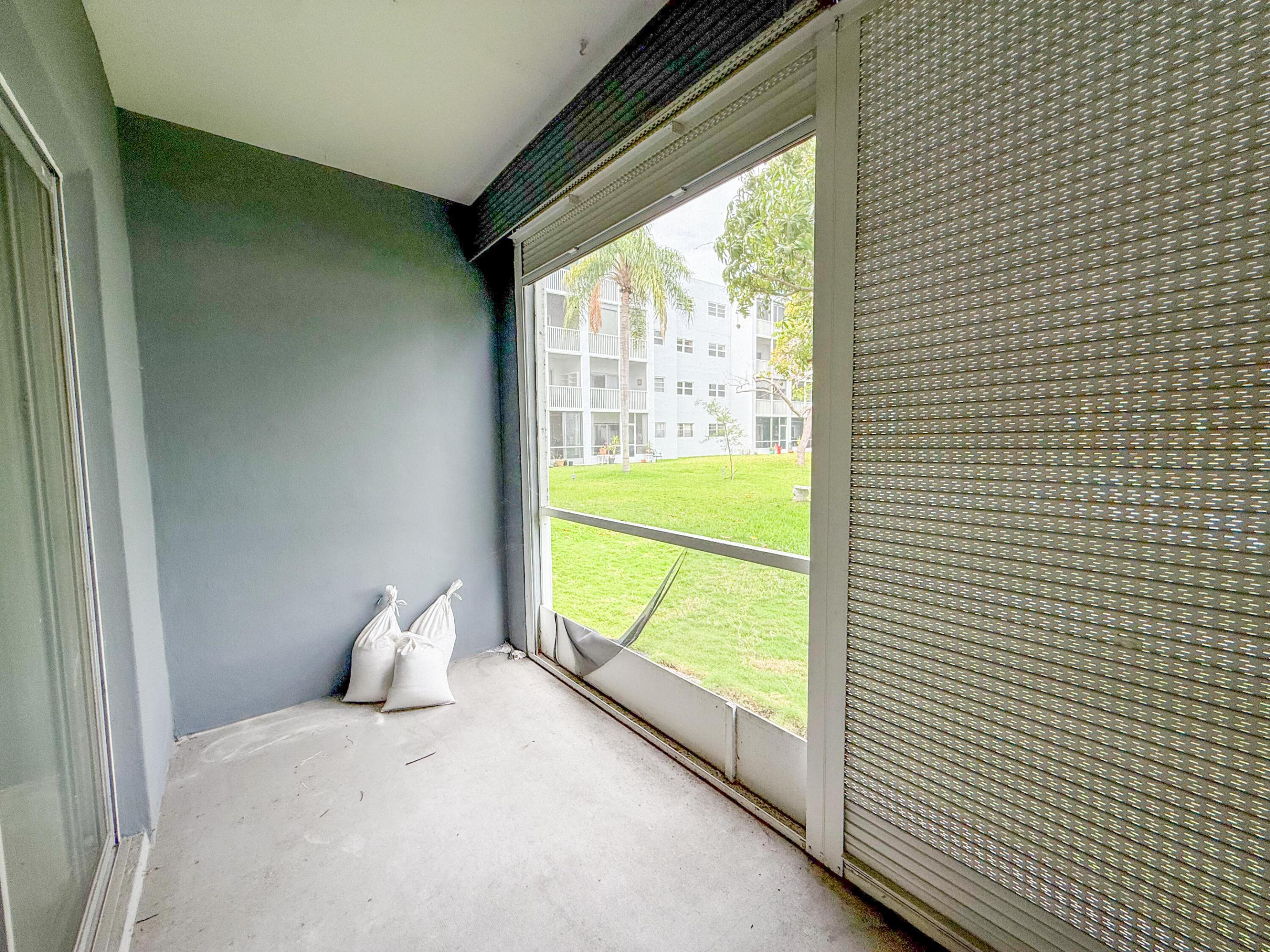 DANIANS NORTH CONDO - Residential