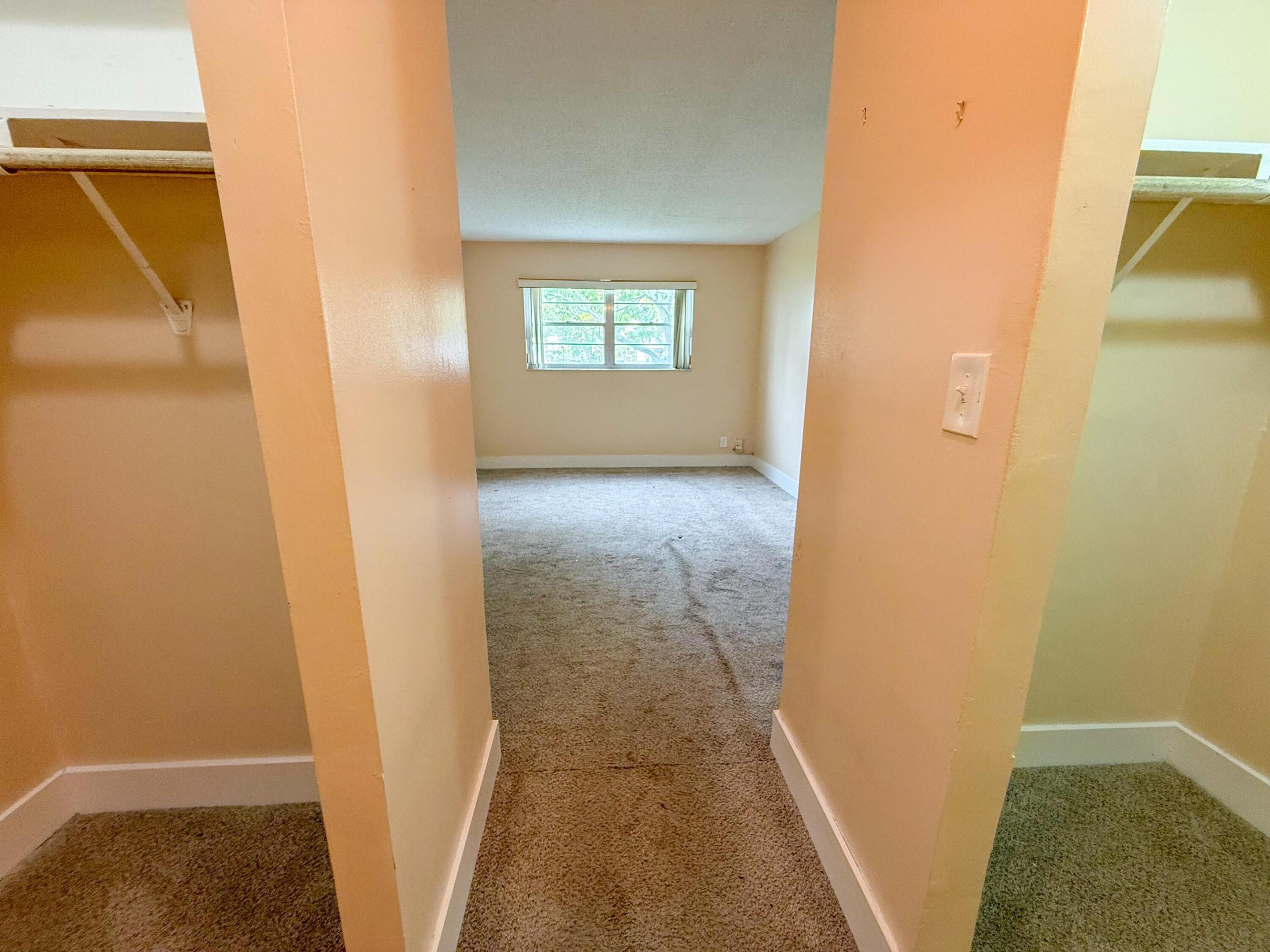 DANIANS NORTH CONDO - Residential