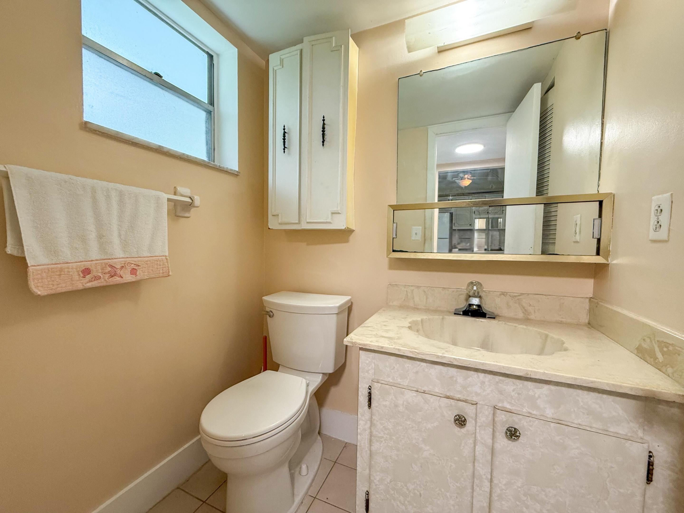 DANIANS NORTH CONDO - Residential