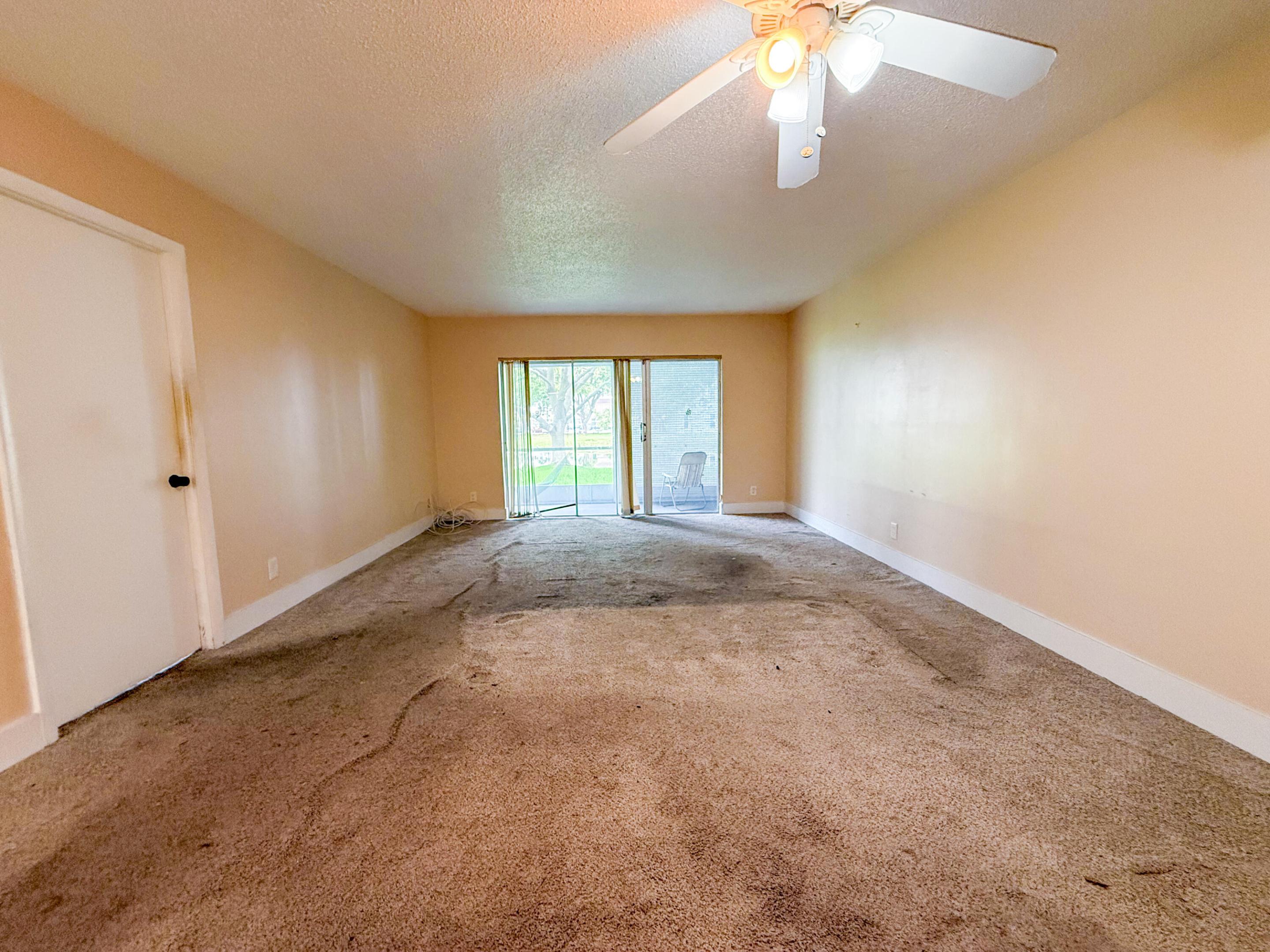 DANIANS NORTH CONDO - Residential