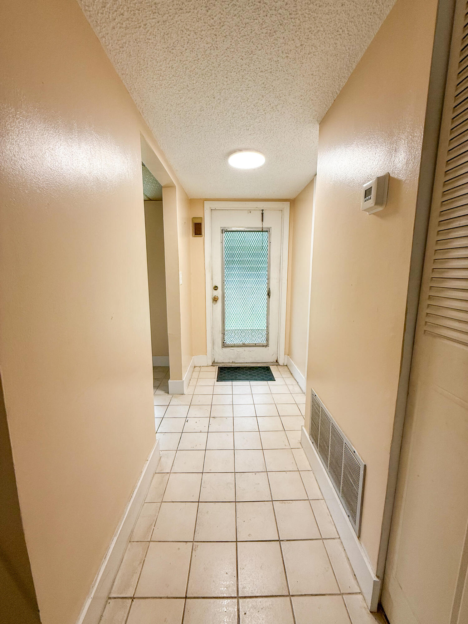 DANIANS NORTH CONDO - Residential