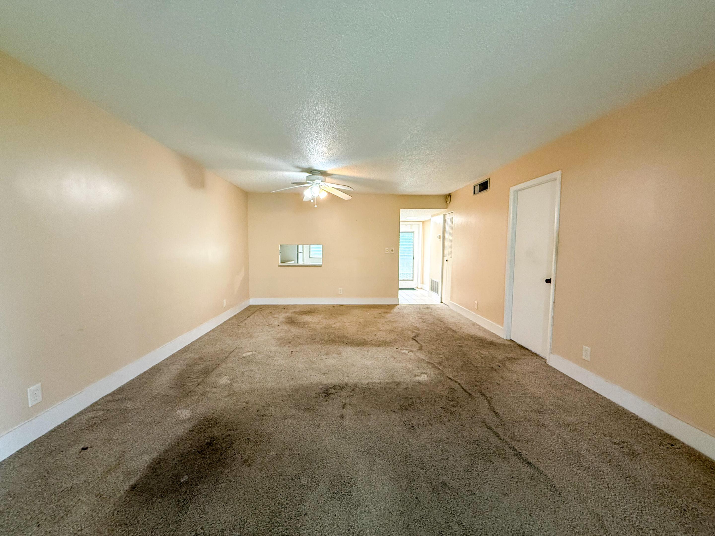 DANIANS NORTH CONDO - Residential