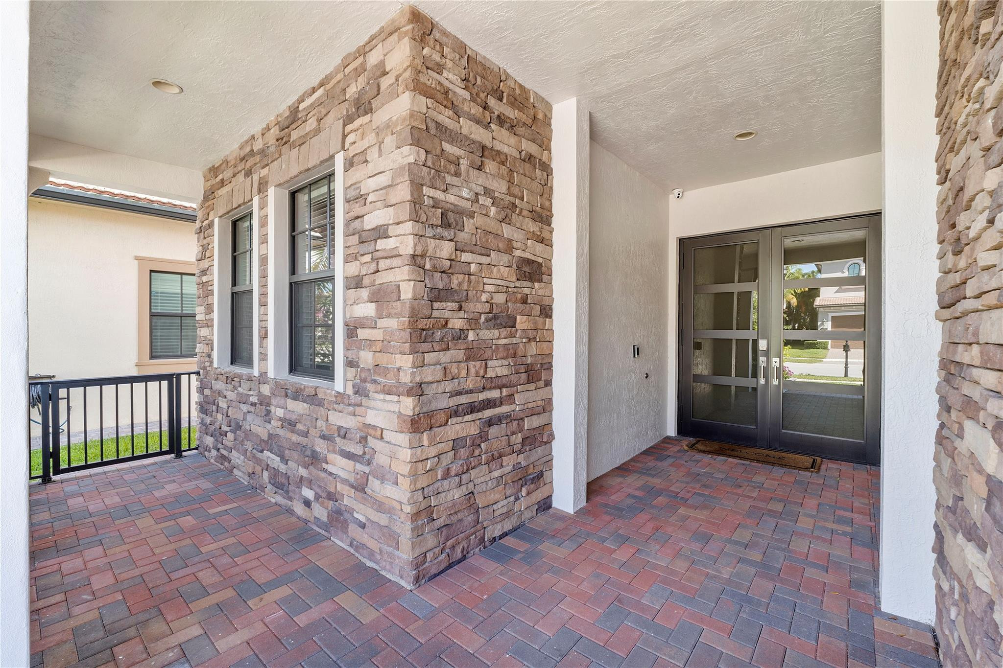 WATERCREST-42 ACRES - Residential Lease