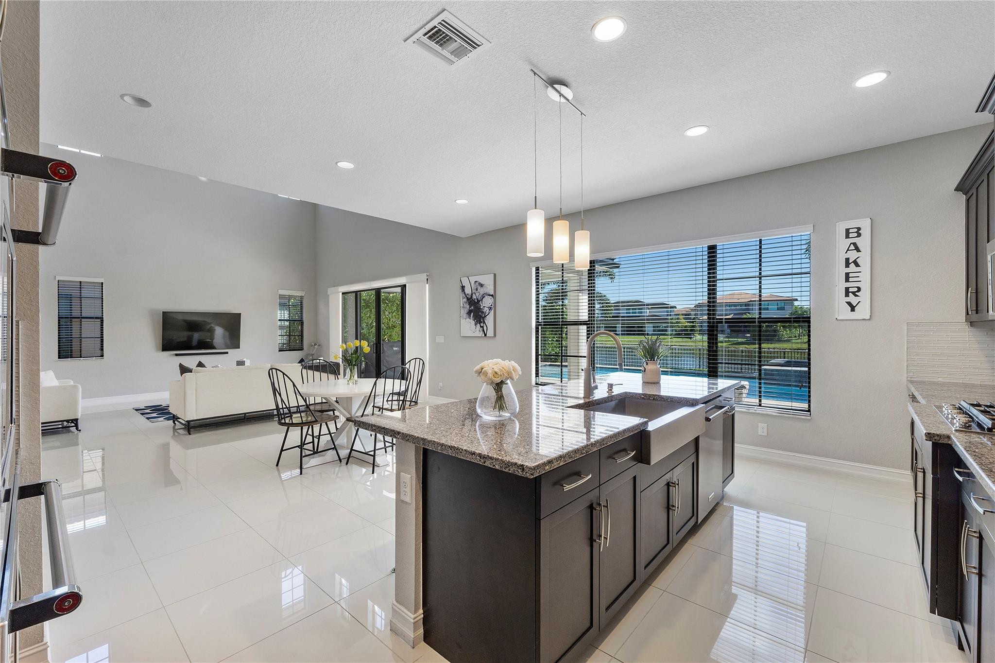 WATERCREST-42 ACRES - Residential Lease