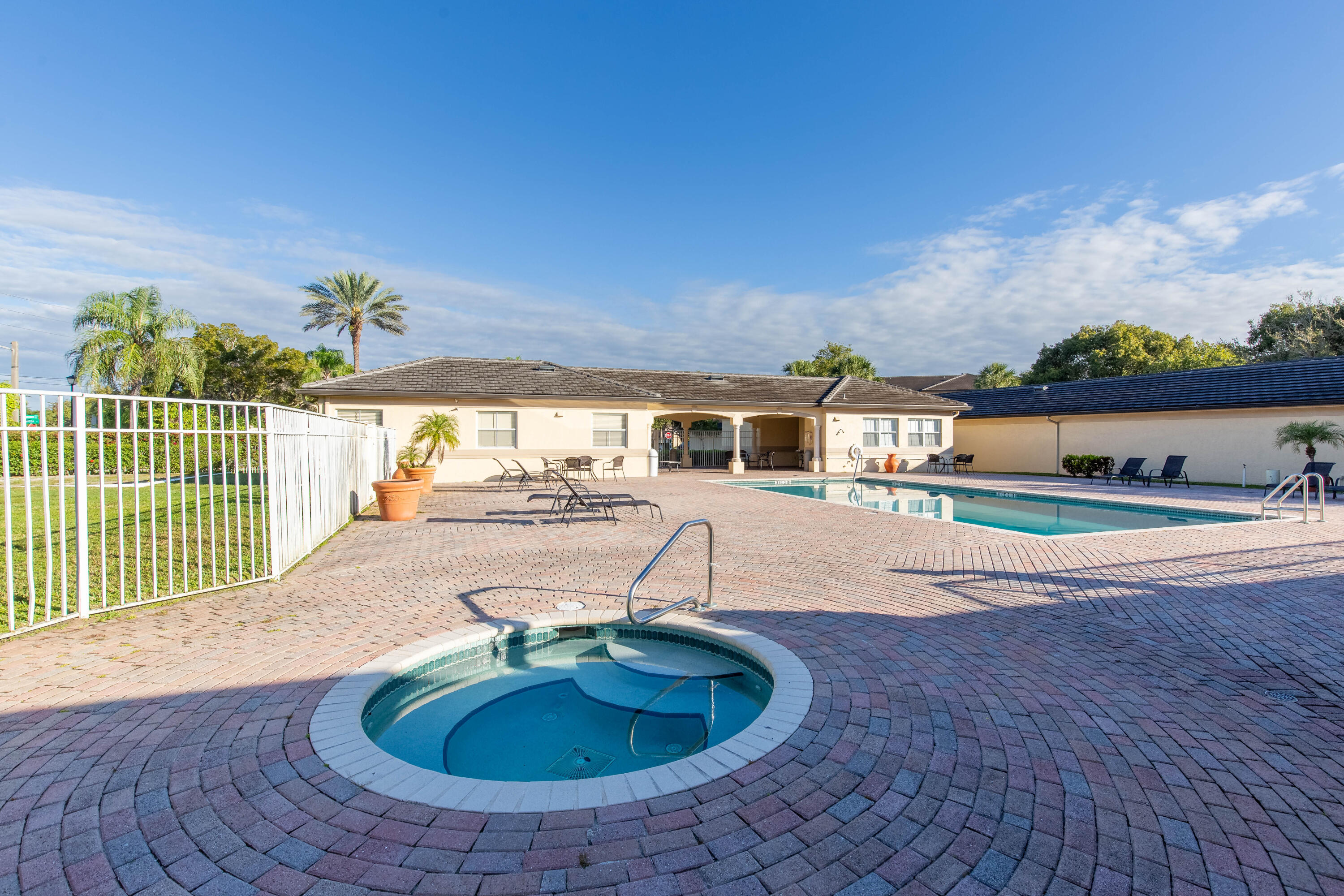 ARISSA PLACE CONDO - Residential