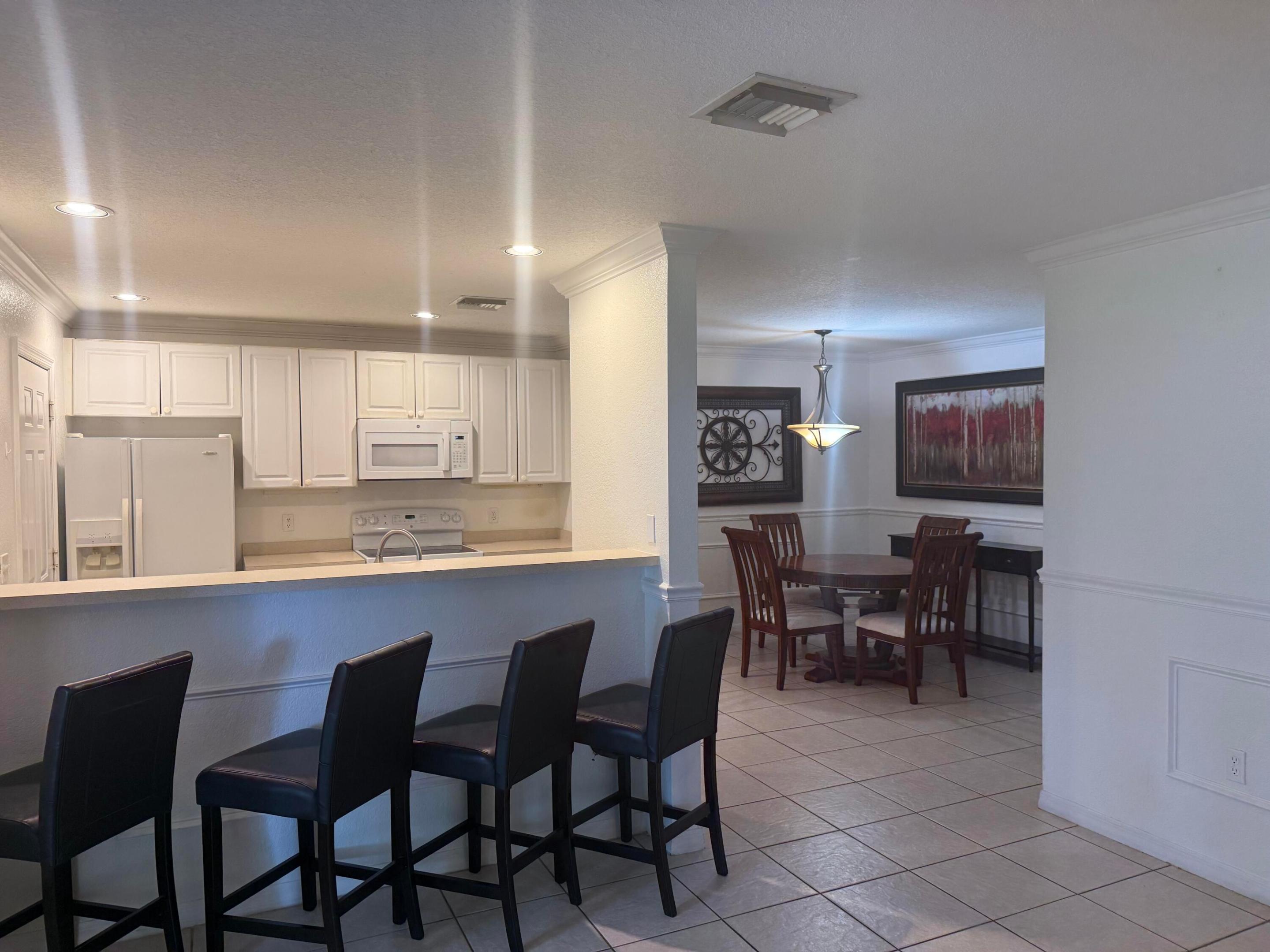 SAVANNAHS CONDOMINIUM-SEC - Residential