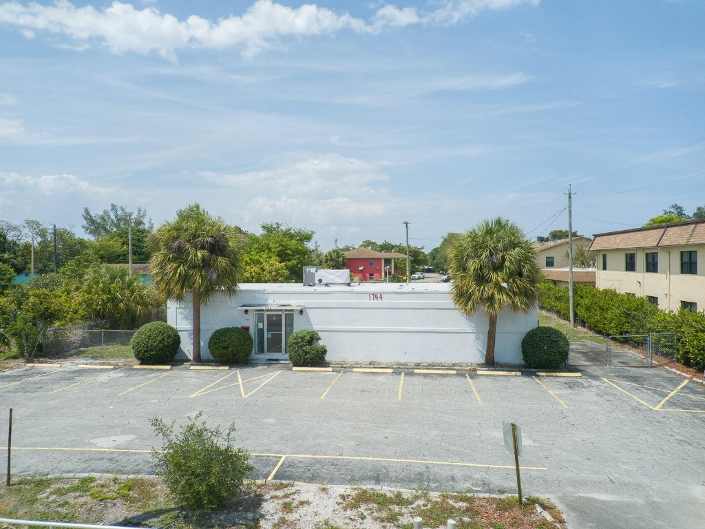 Take advantage of this exceptional opportunity to lease or purchase a versatile commercial property in the bustling heart of Lake Worth, FL. This property is perfectly positioned on Lake Worth Rd, providing excellent exposure, heavy traffic flow, and outstanding visibility.The spacious interior is suitable for various business types, including retail, office, or mixed-use commercial applications. Location: Situated on a major thoroughfare, with easy access to I-95 and other key local highways, making it convenient for customers and employees. Ample on-site parking, accommodating both clients and staff. They are commercially zoned to allow flexibility for diverse business operations. Interior Open floor plan, with flexible layout that can be customized to suit your business needs.
