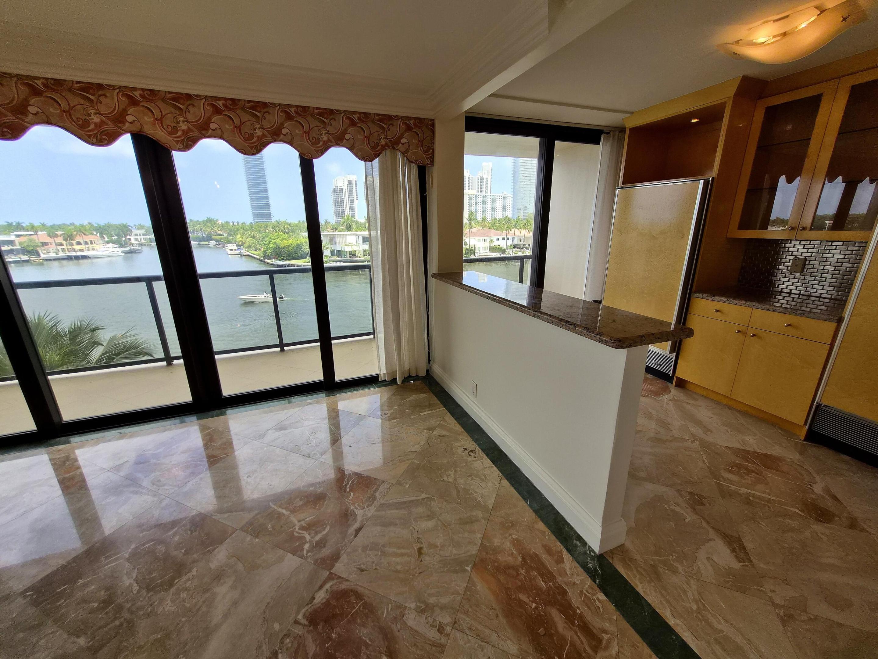 TURNBERRY ISLE SOUTH CONDO - Residential