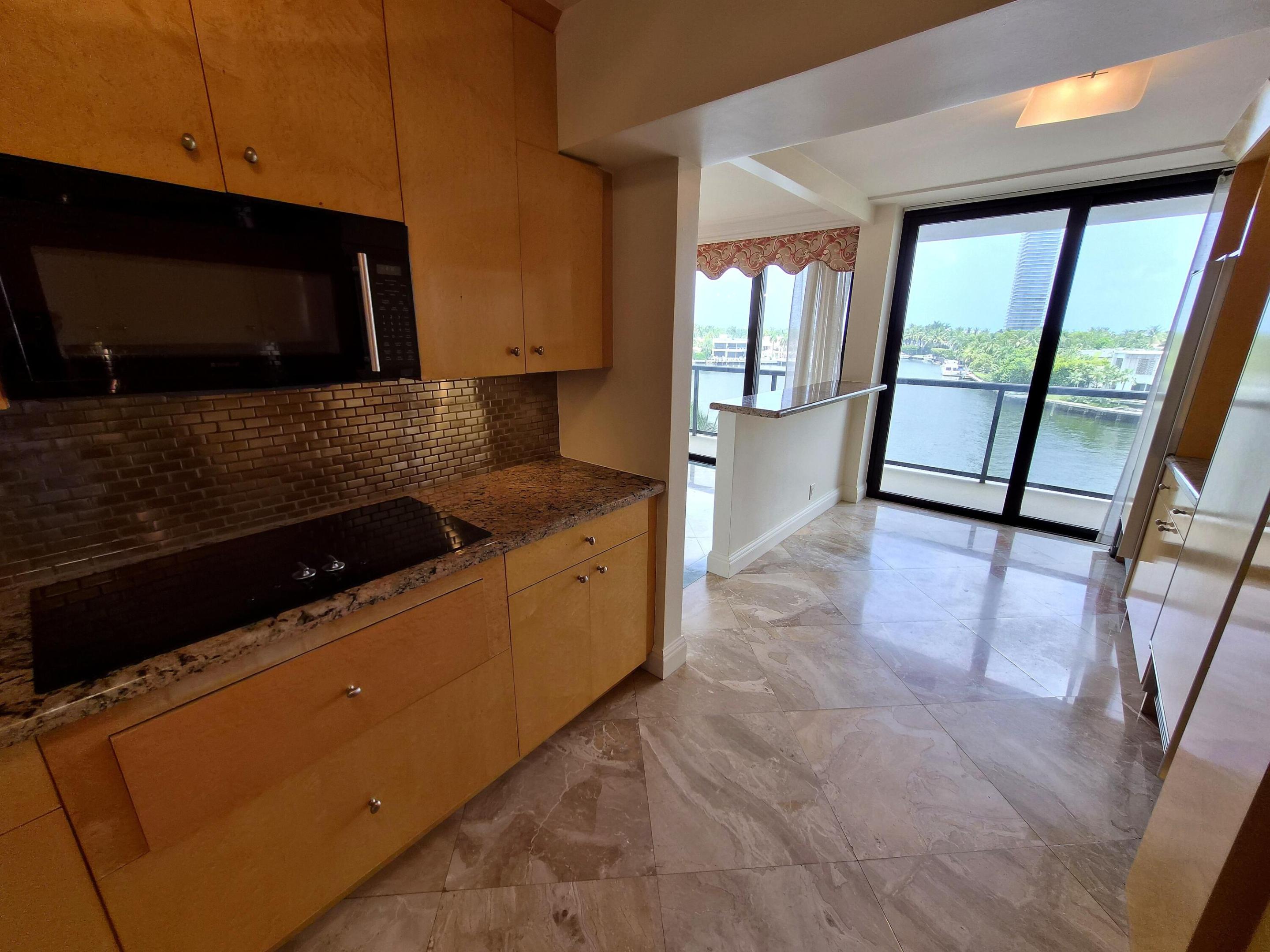 TURNBERRY ISLE SOUTH CONDO - Residential