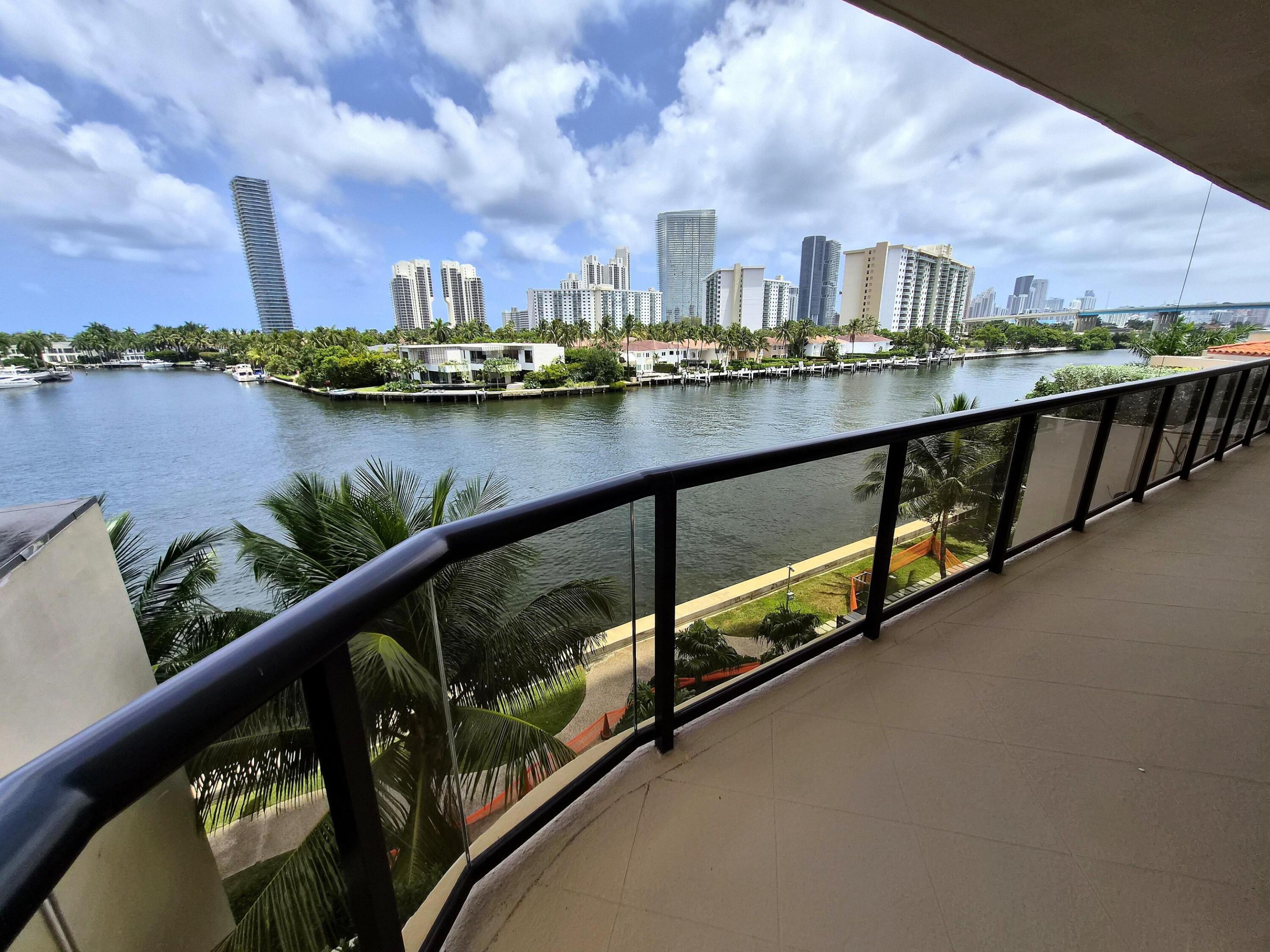 TURNBERRY ISLE SOUTH CONDO - Residential