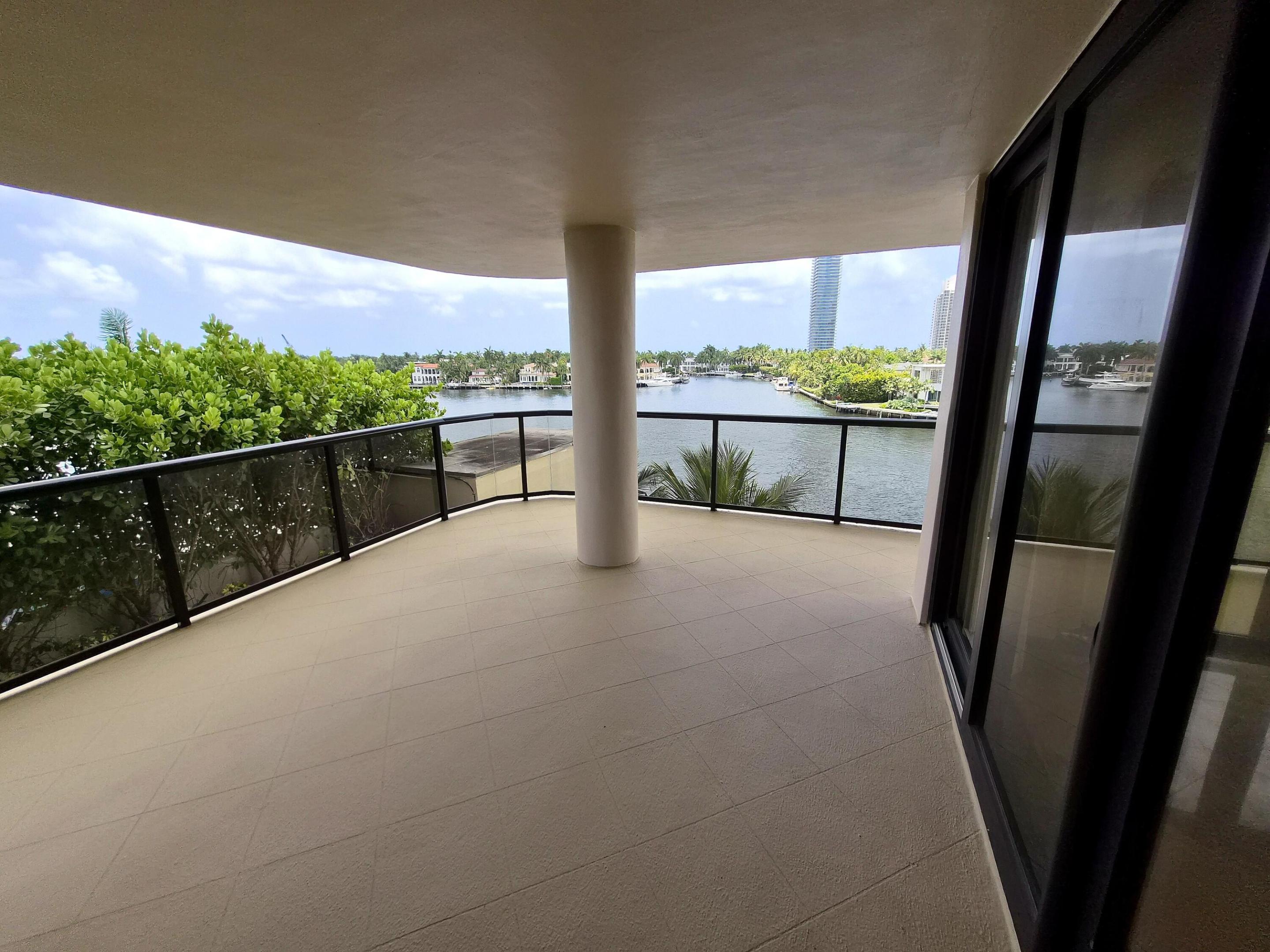 TURNBERRY ISLE SOUTH CONDO - Residential
