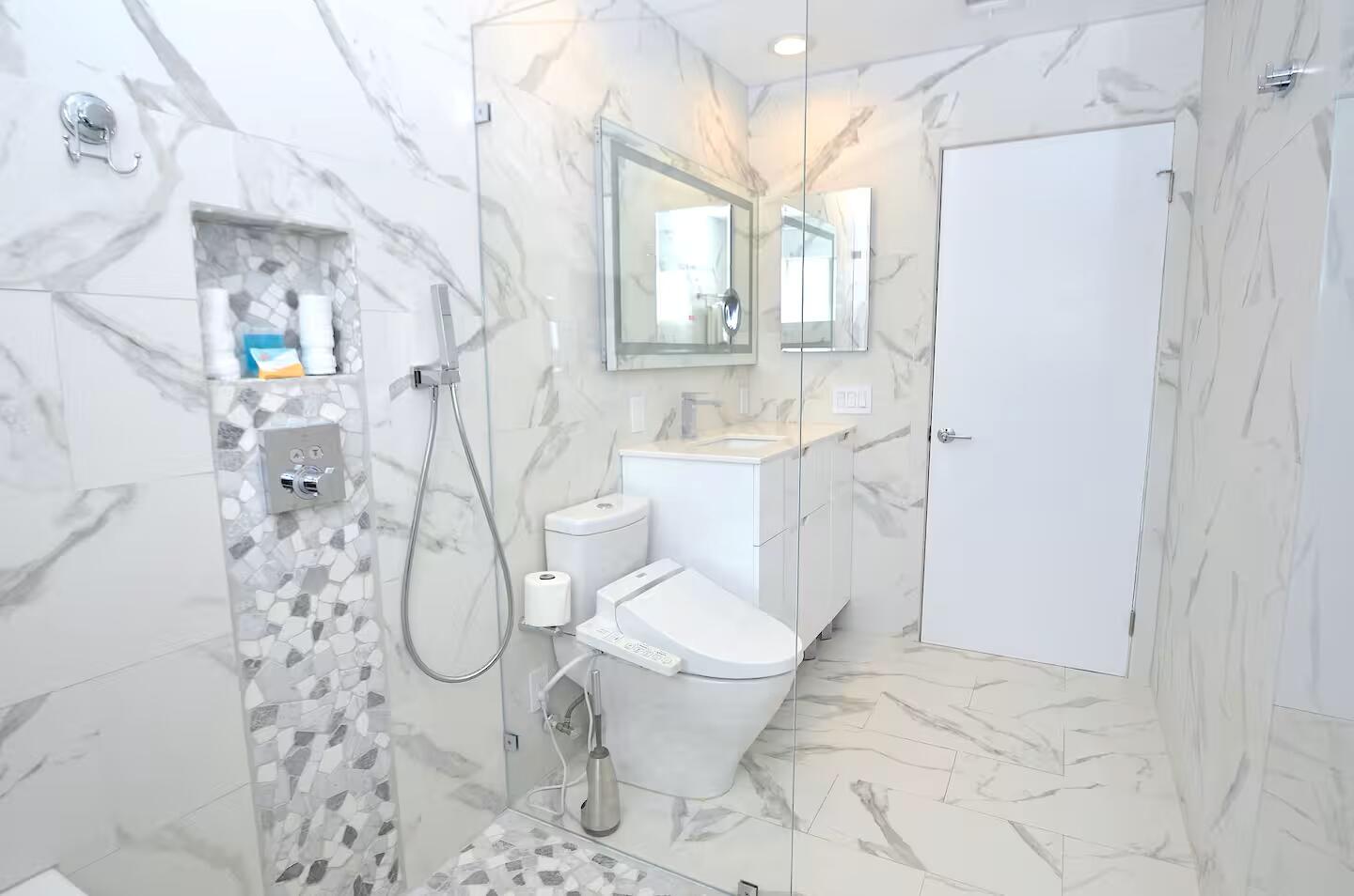 PINE CREST AMENDED PLAT - Residential