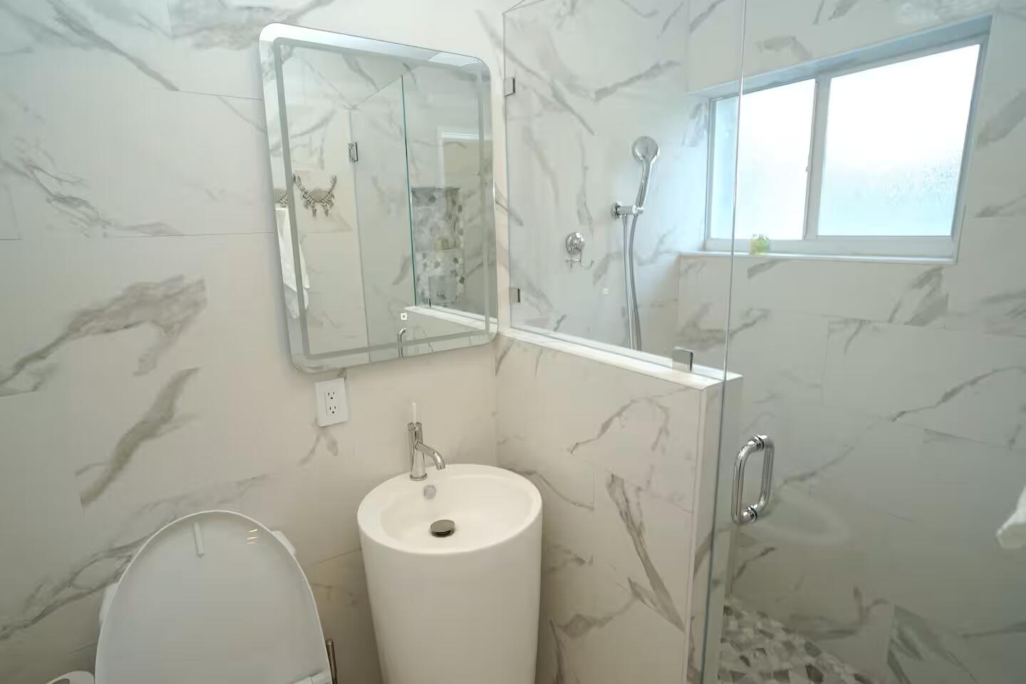 PINE CREST AMENDED PLAT - Residential