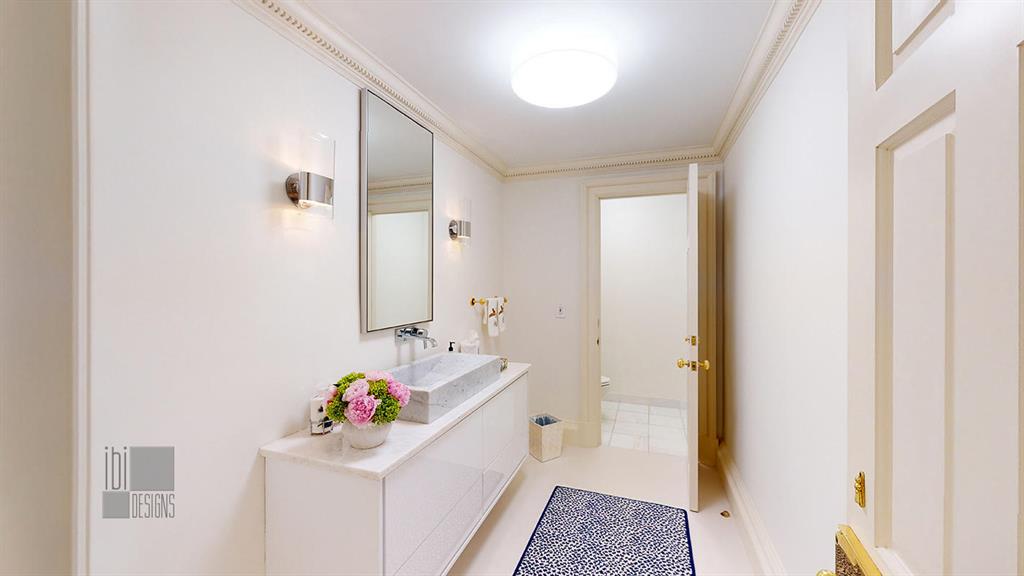 KIRKLAND HOUSE CONDO - Residential