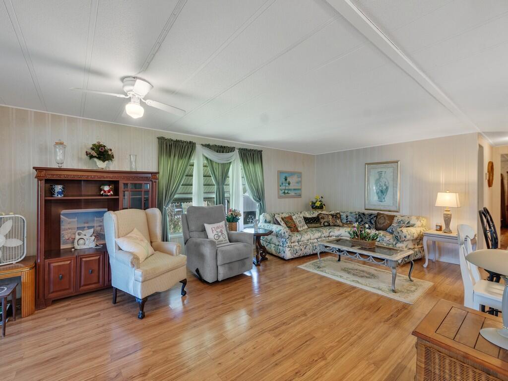 Pinelake Village - Residential
