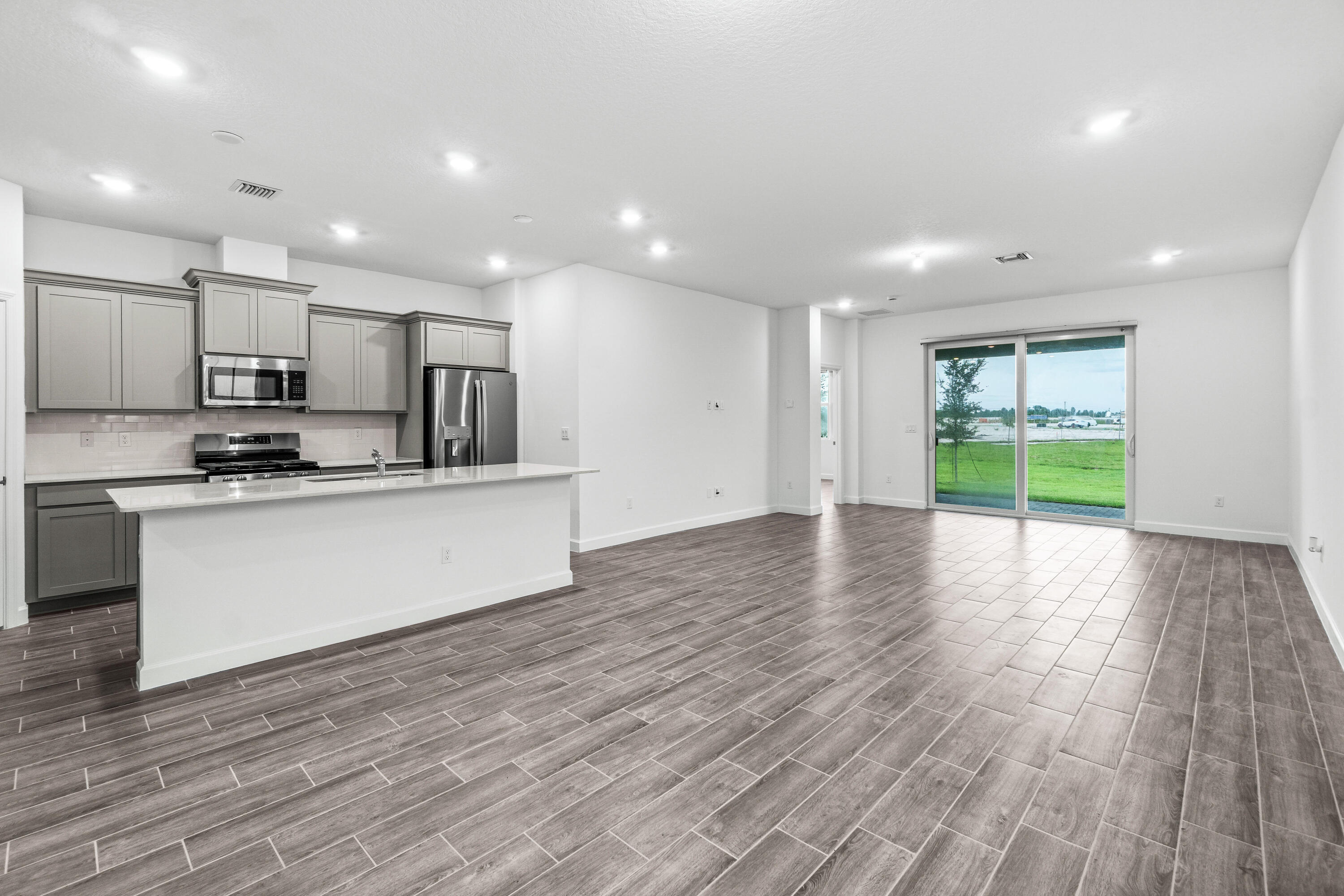 ARDEN PUD POD D NORTHEAST - Residential Lease