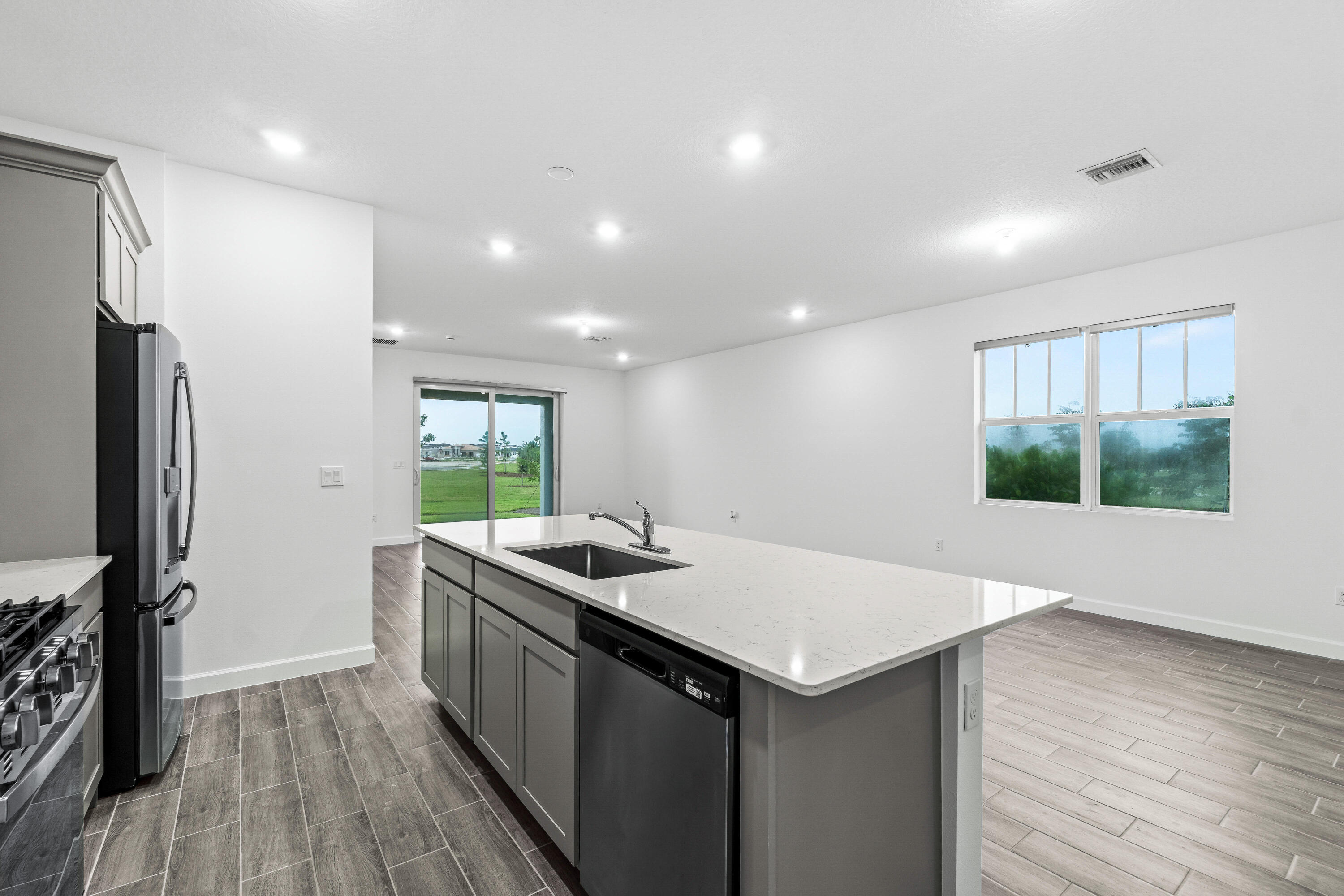 ARDEN PUD POD D NORTHEAST - Residential Lease