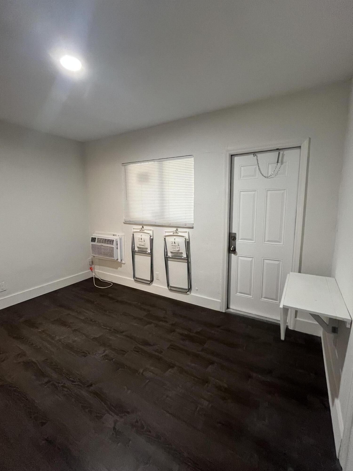 RIVER GARDENS - Residential Lease
