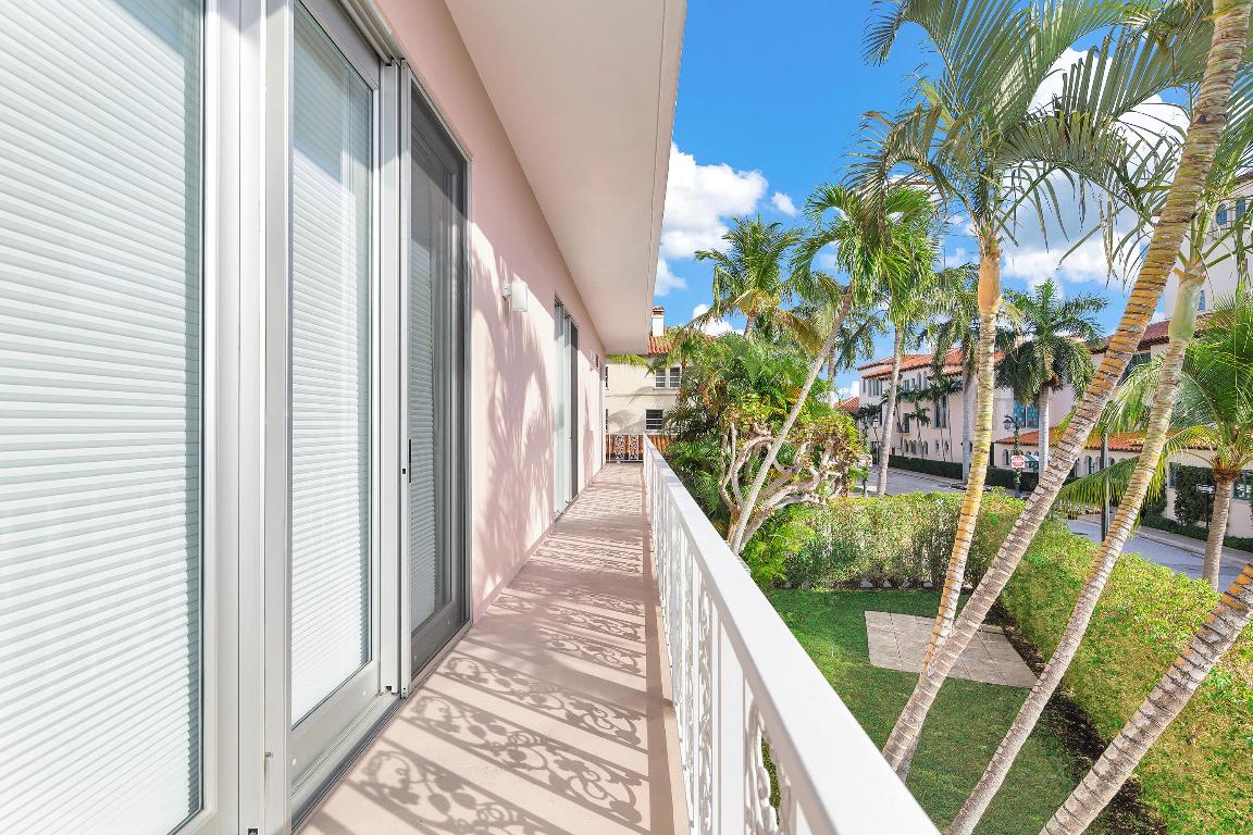 FOUR-O-ONE WORTH AVE BLDG COND - Residential