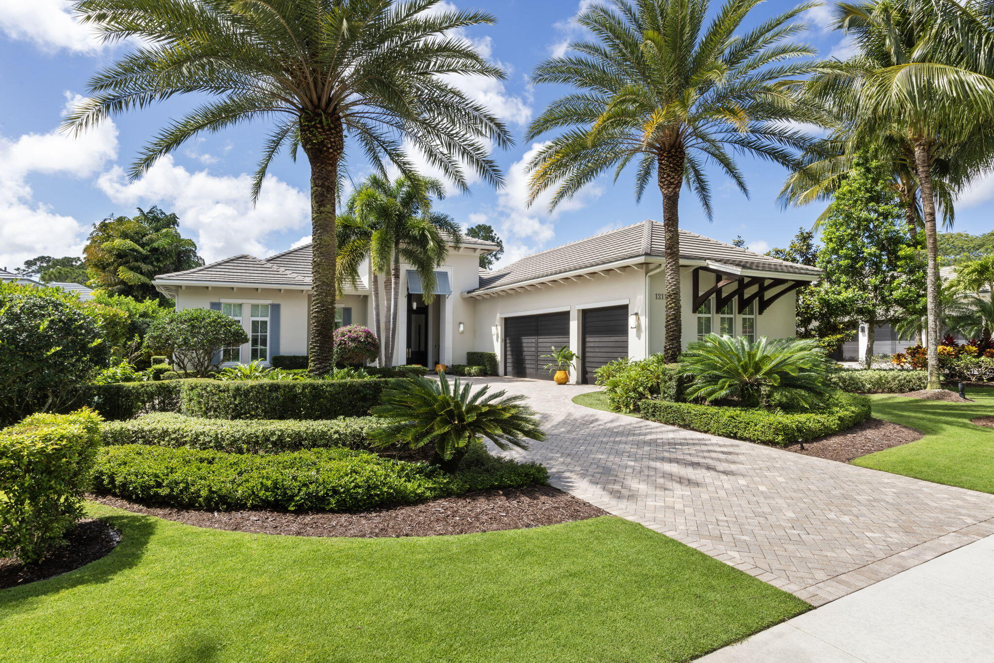 OLD PALM PL - Residential