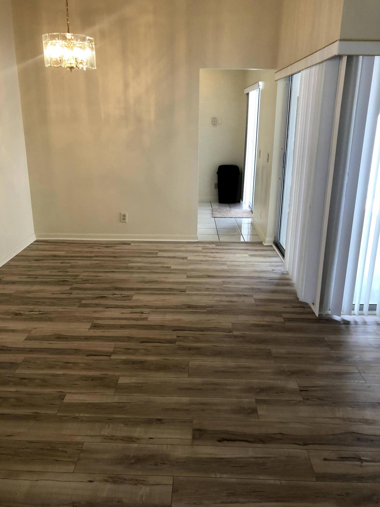 COUNTRY ISLES PHASE II - Residential Lease