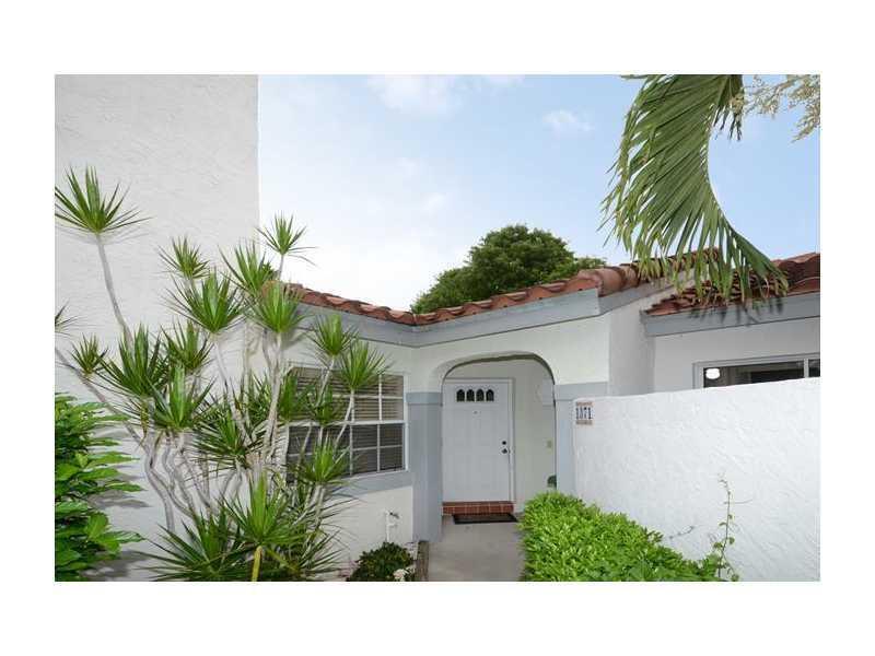 COUNTRY ISLES PHASE II - Residential Lease