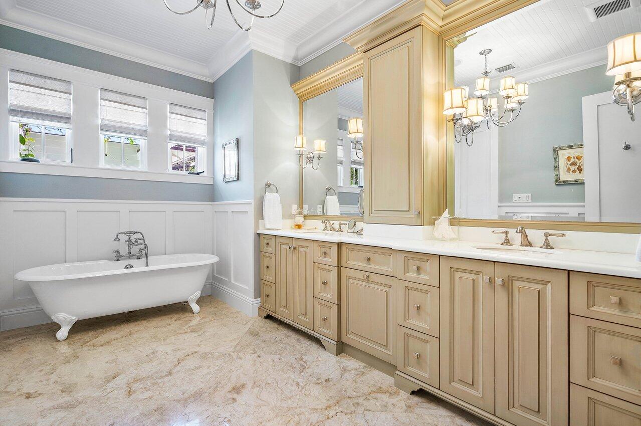 DELRAY BEACH ESPLANADE - Residential