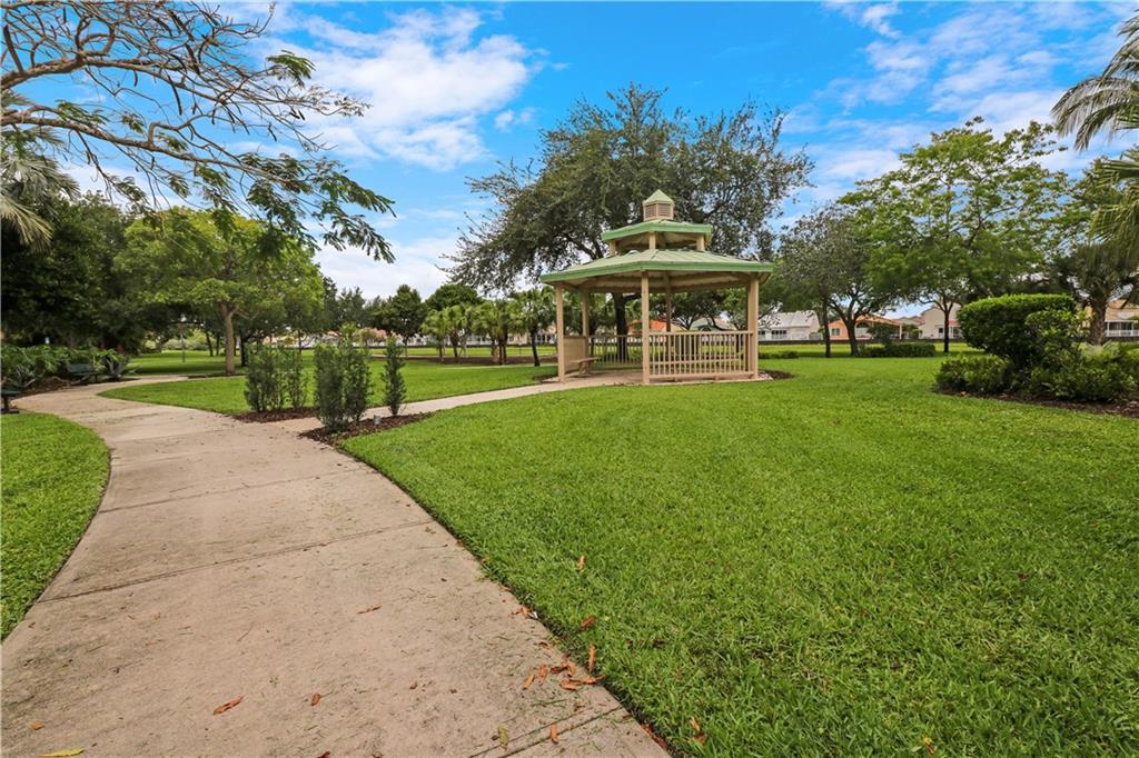 Townehomes of Deer Creek - Residential