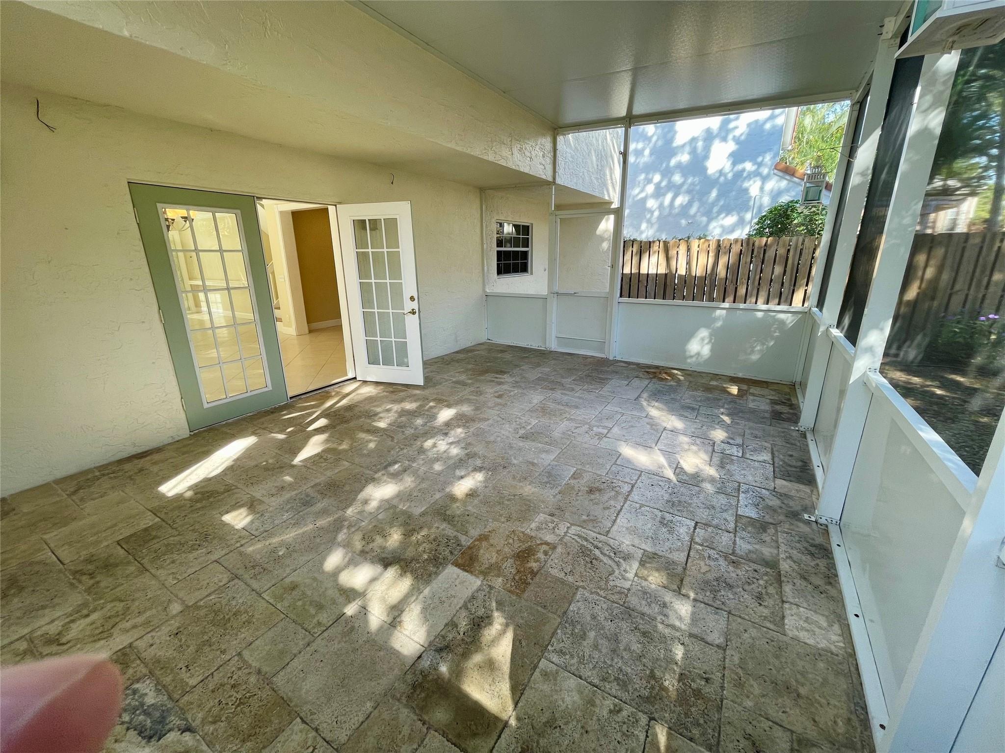 Jacaranda Prcl 610 130-33 - Residential