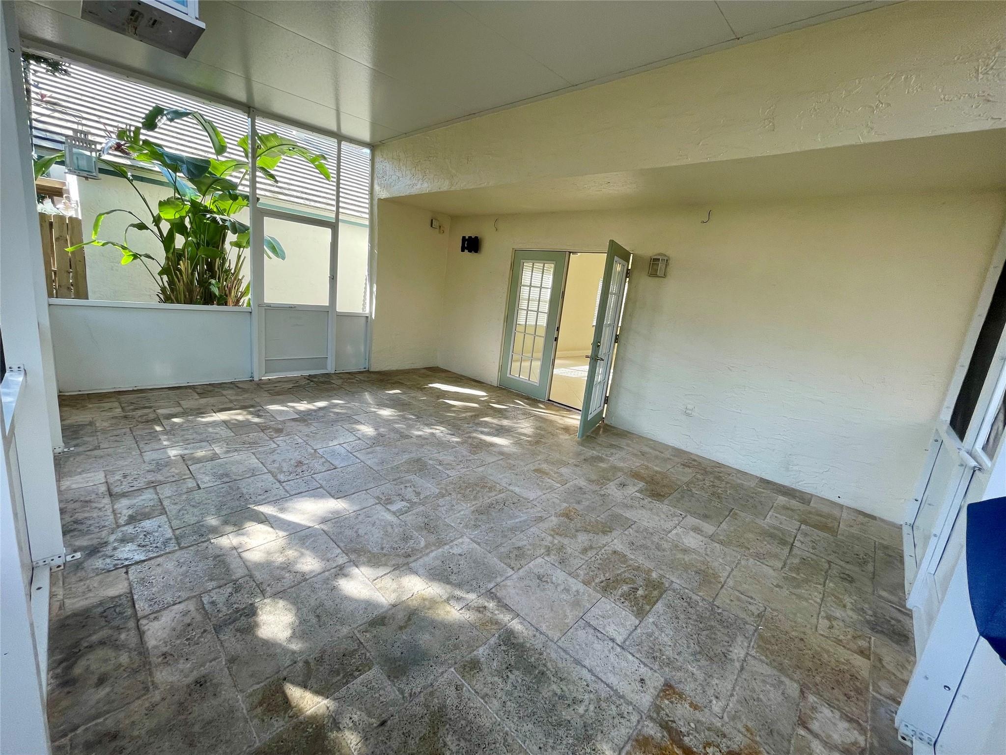 Jacaranda Prcl 610 130-33 - Residential