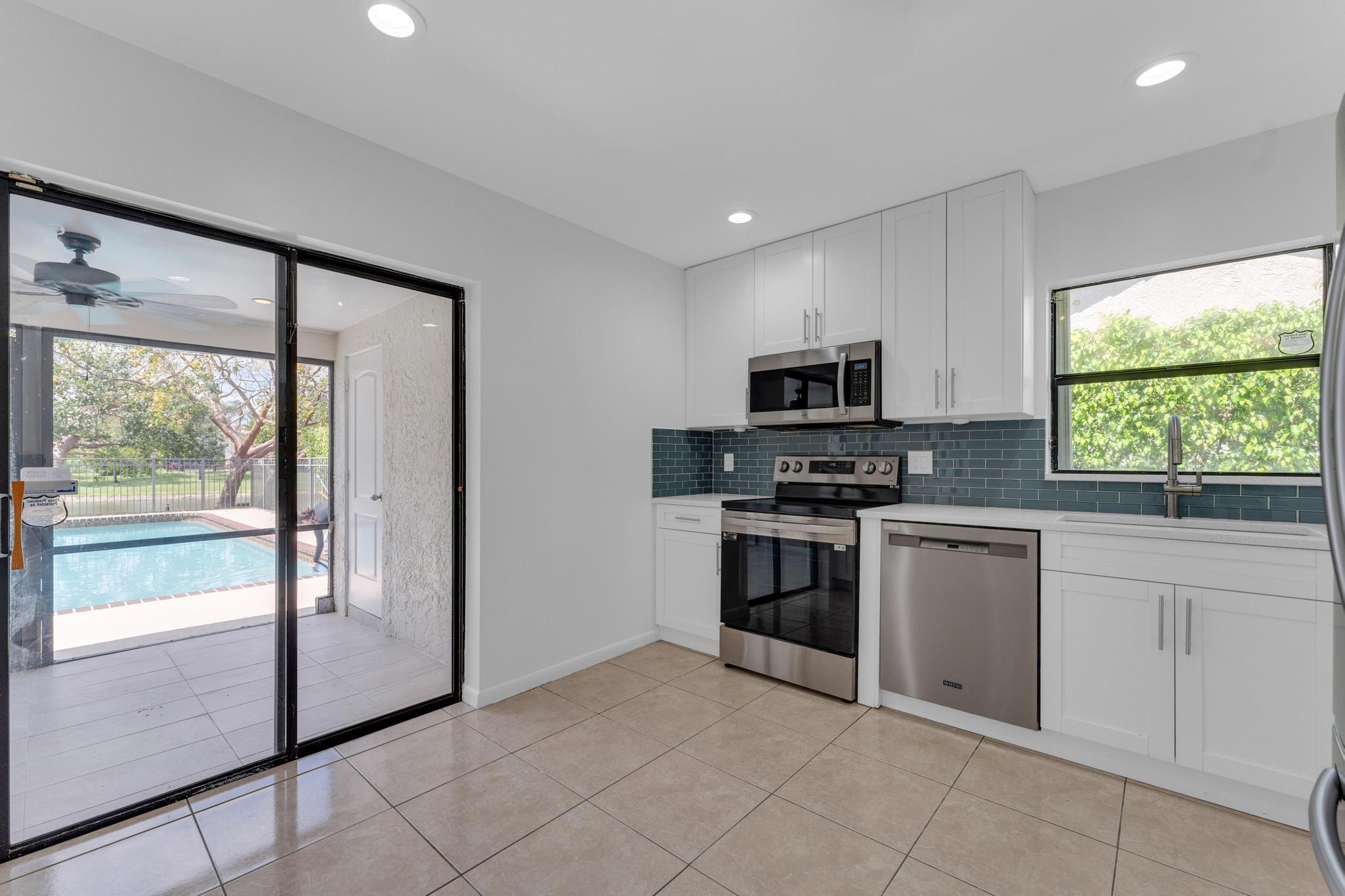BOCA GREENS 5 - Residential Lease