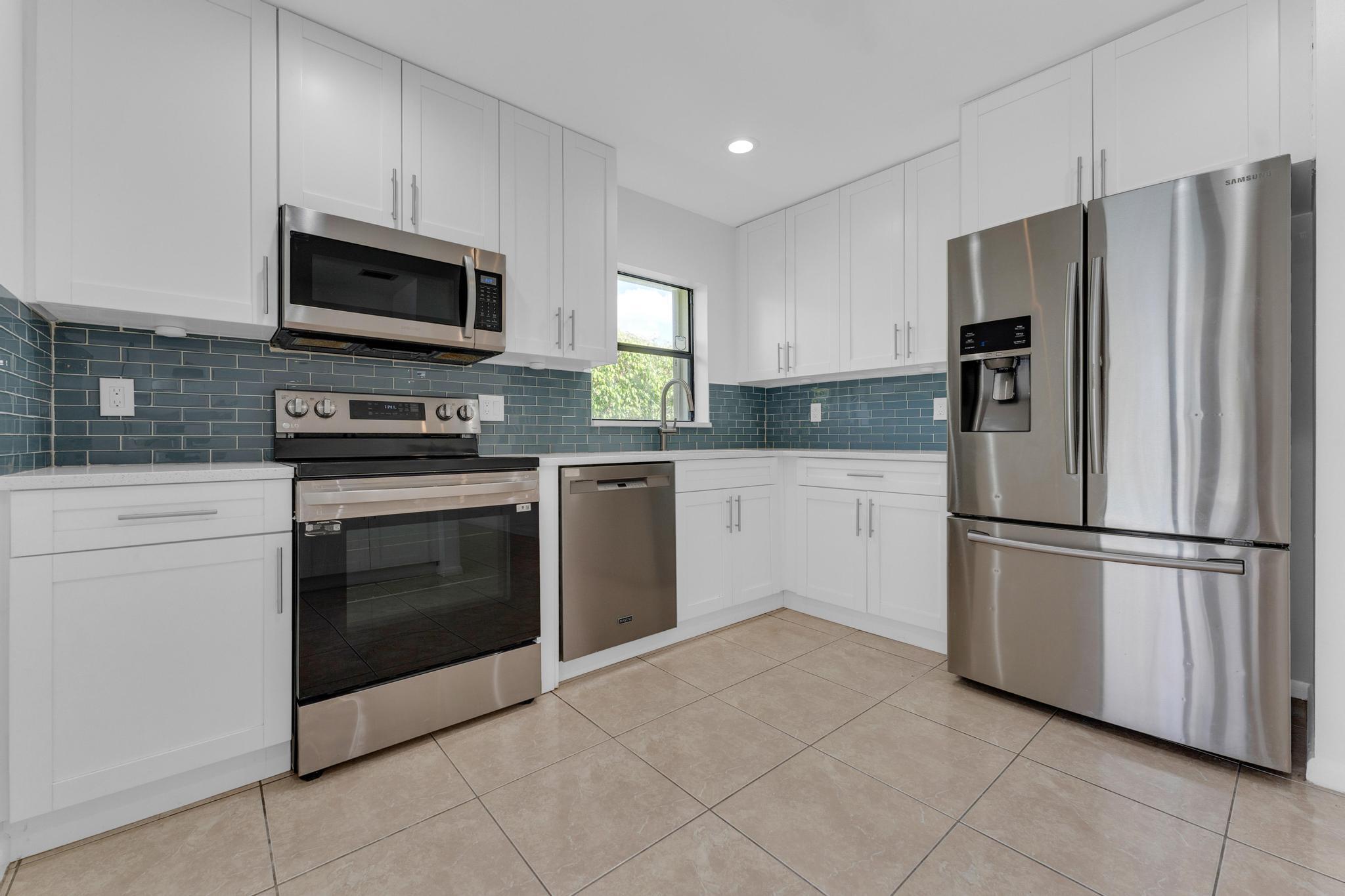 BOCA GREENS 5 - Residential Lease