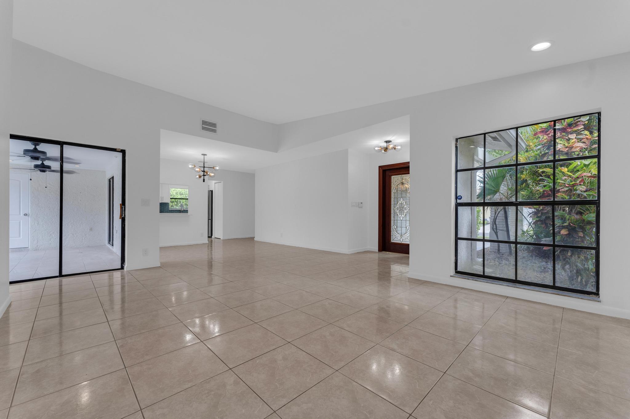 BOCA GREENS 5 - Residential Lease
