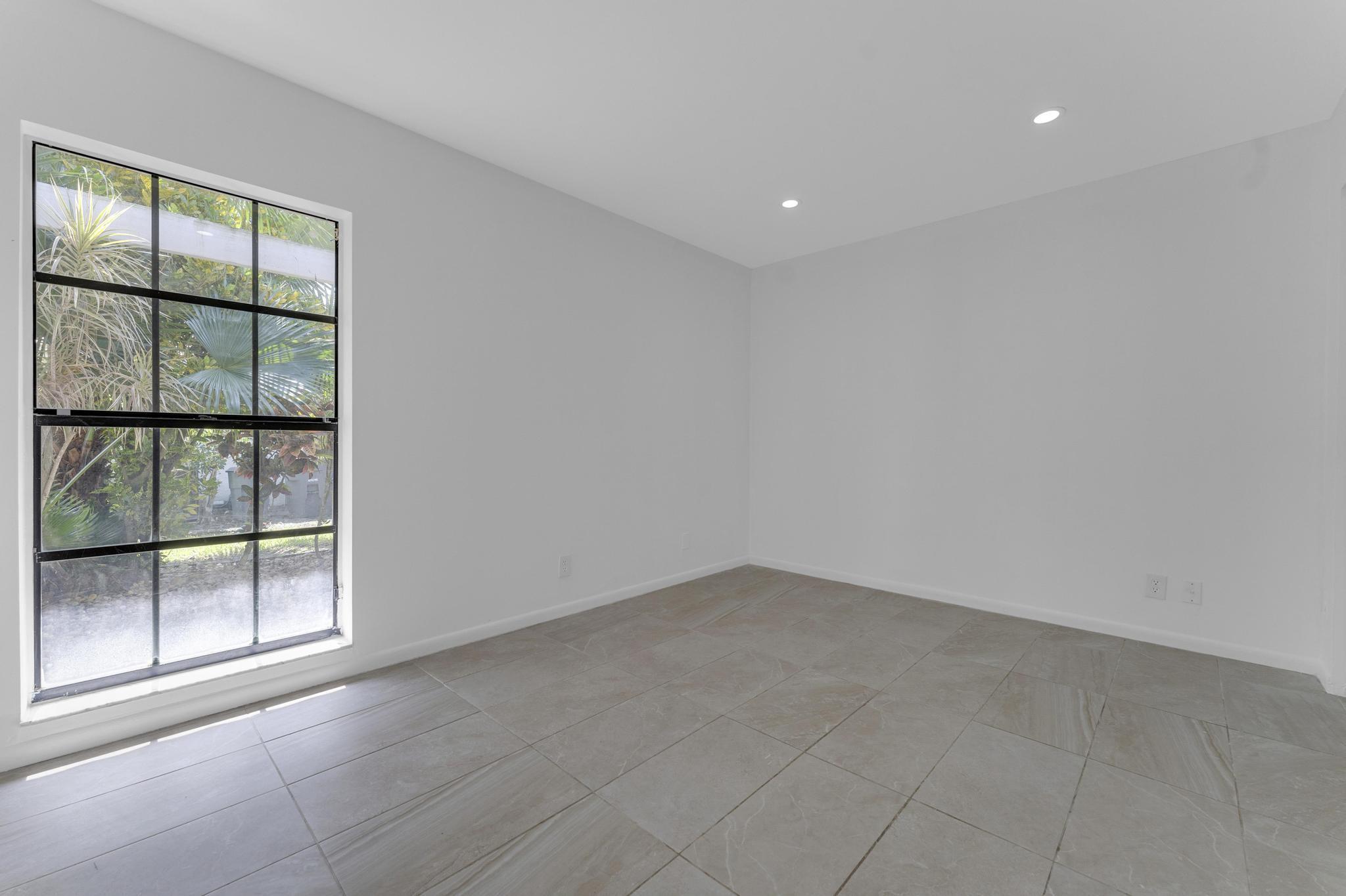 BOCA GREENS 5 - Residential Lease