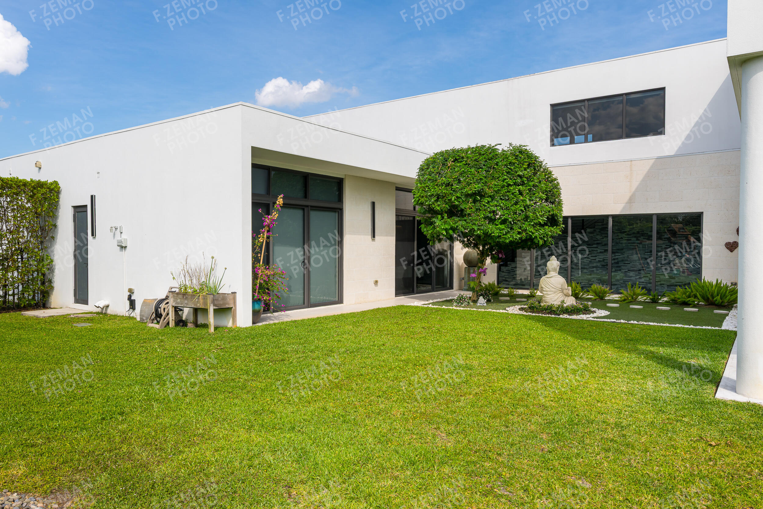 WESTON ESTATES - Residential