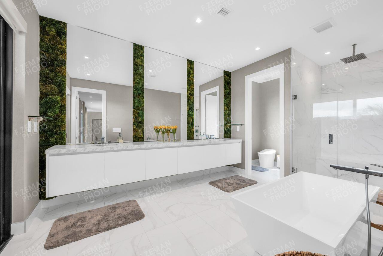 WESTON ESTATES - Residential