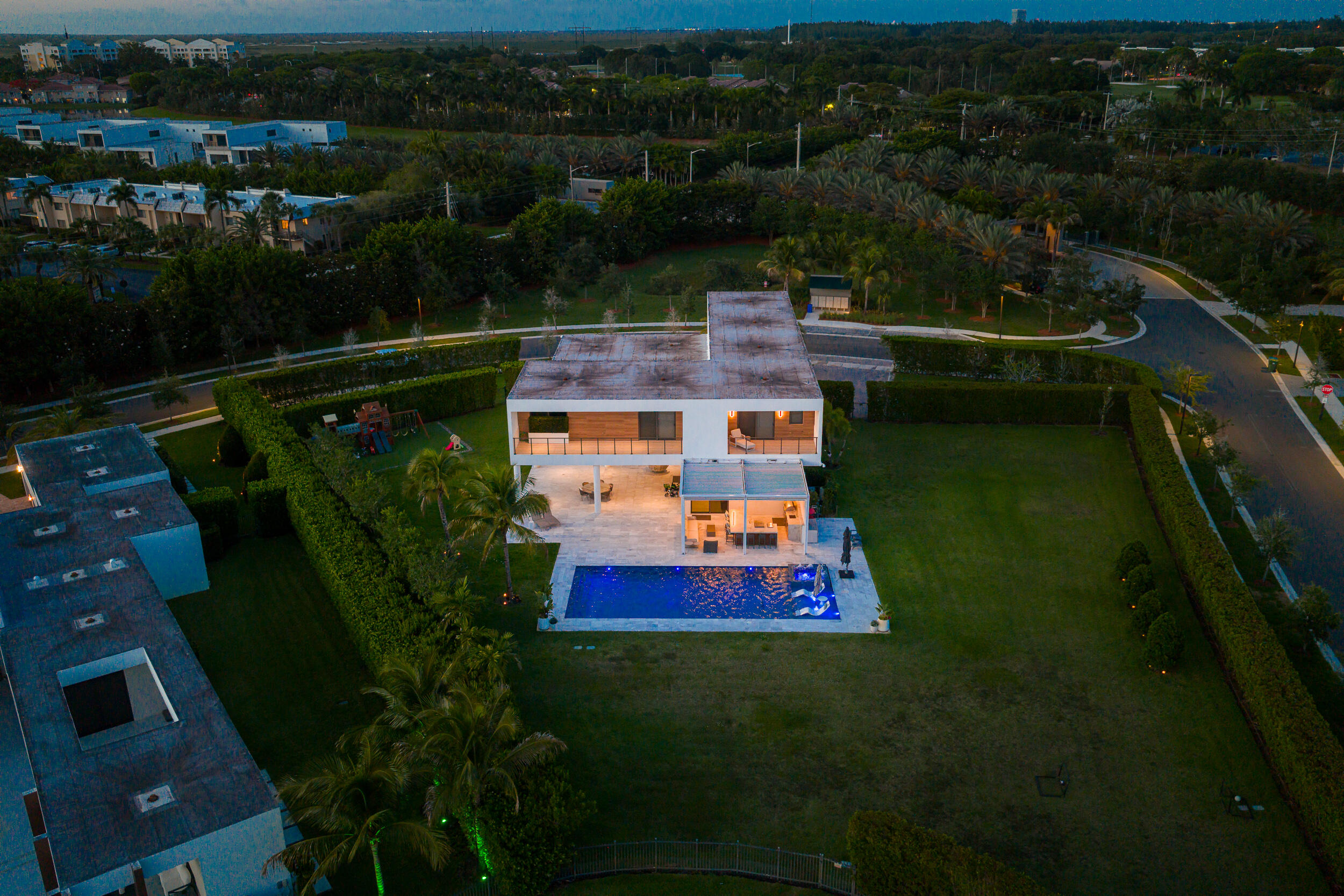 WESTON ESTATES - Residential