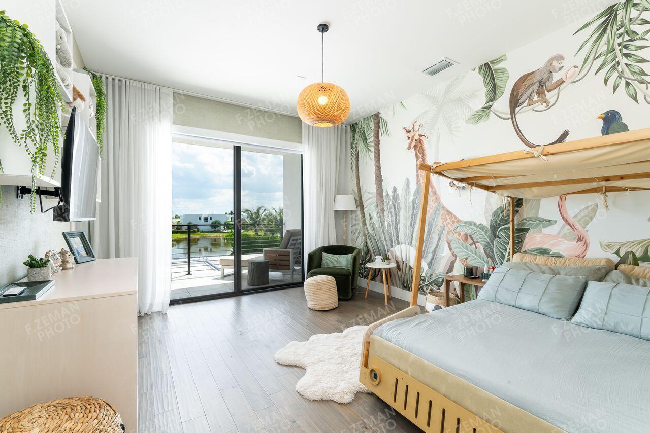 WESTON ESTATES - Residential