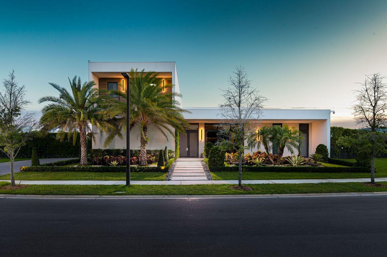 WESTON ESTATES - Residential