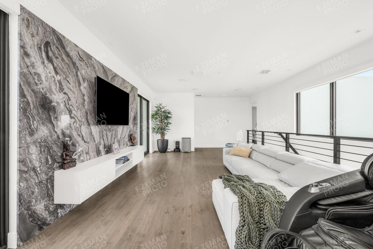 WESTON ESTATES - Residential