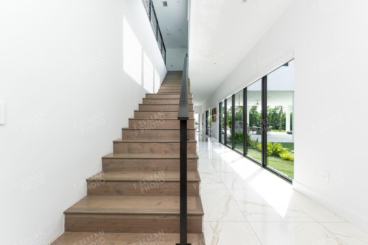 WESTON ESTATES - Residential