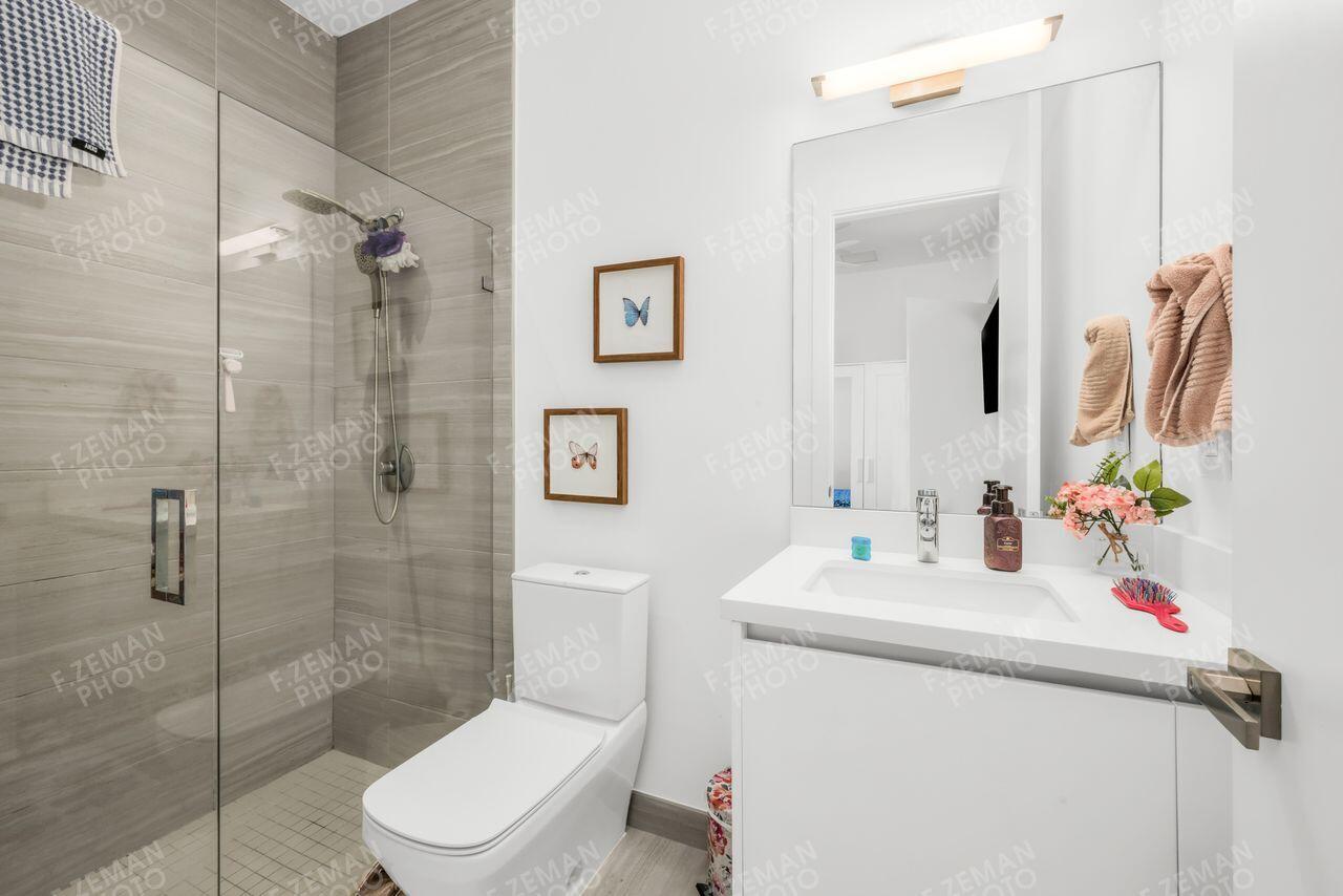 WESTON ESTATES - Residential