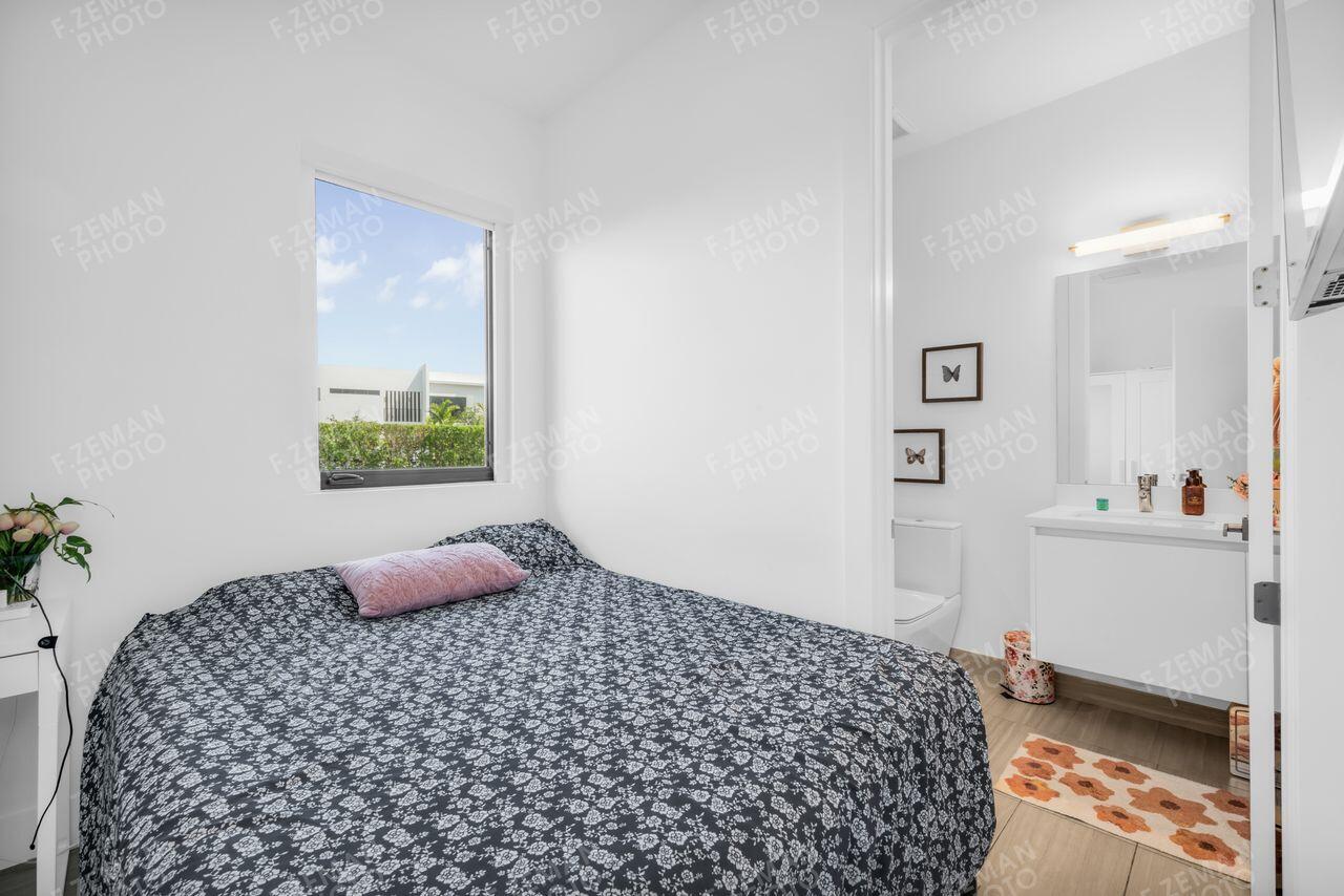 WESTON ESTATES - Residential