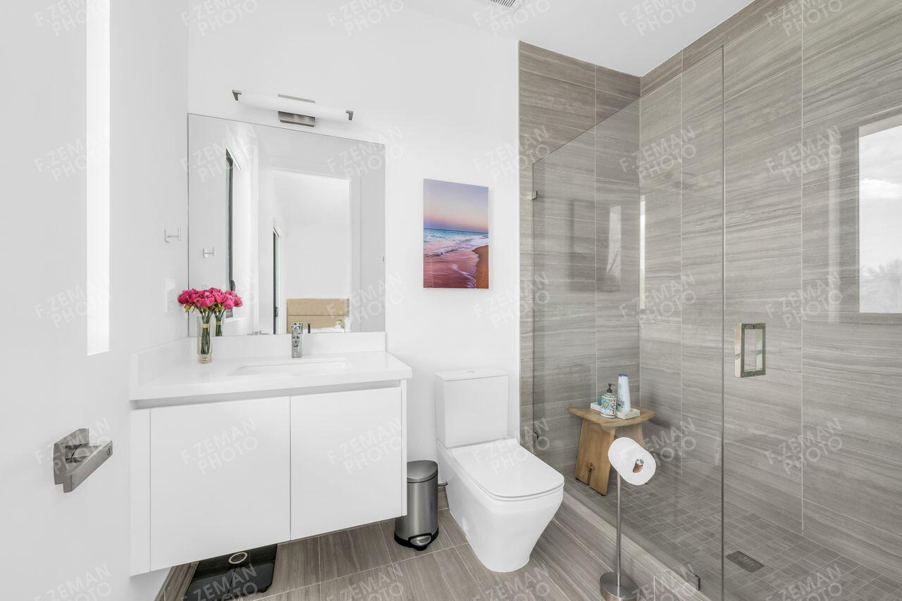WESTON ESTATES - Residential