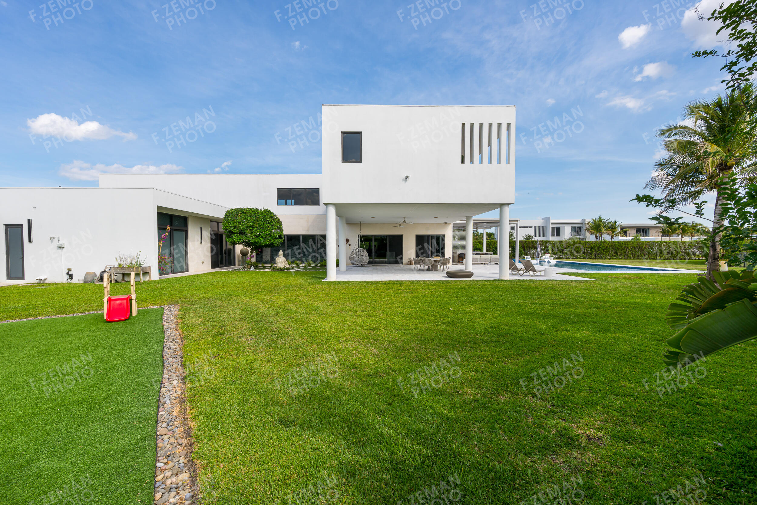 WESTON ESTATES - Residential