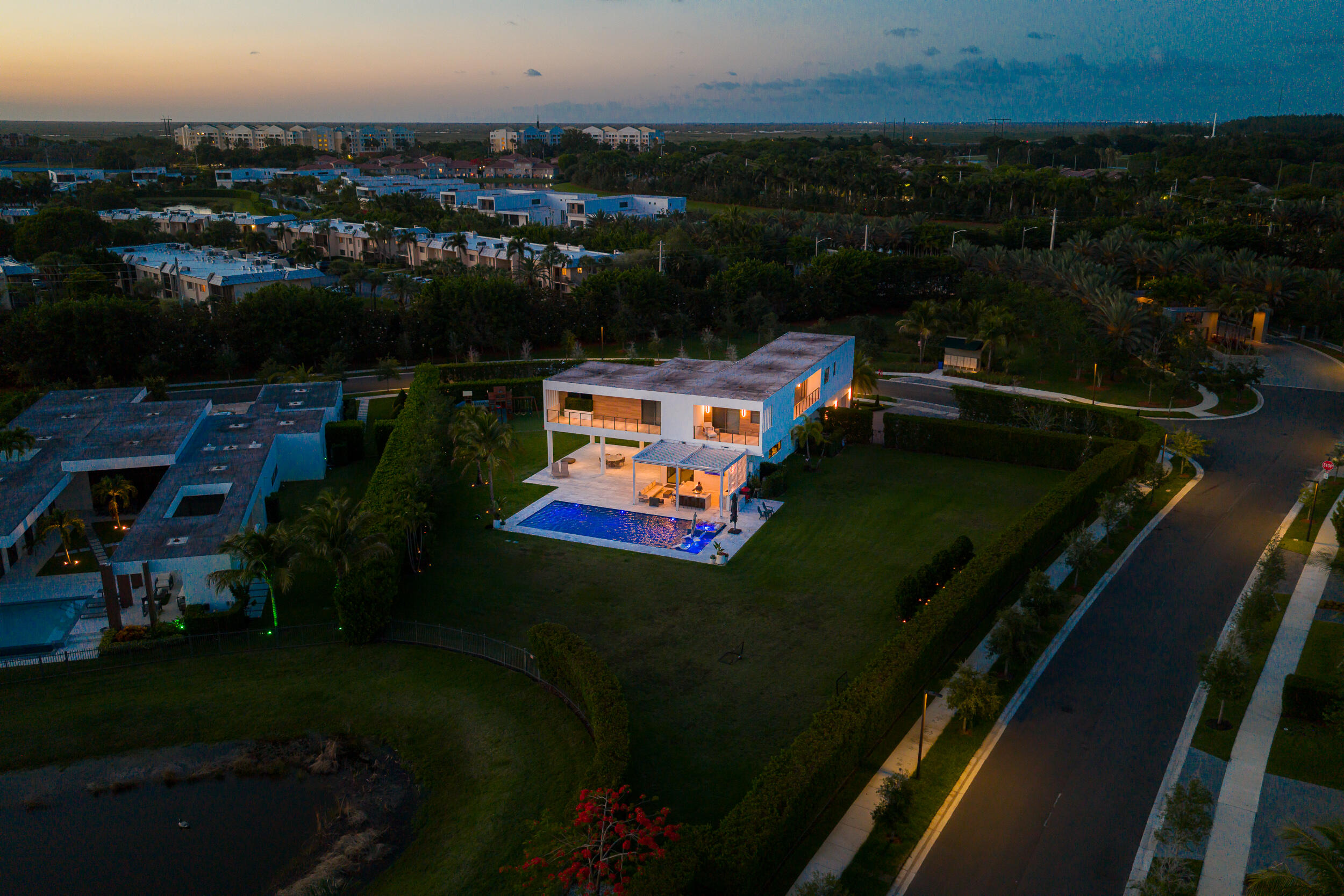 WESTON ESTATES - Residential