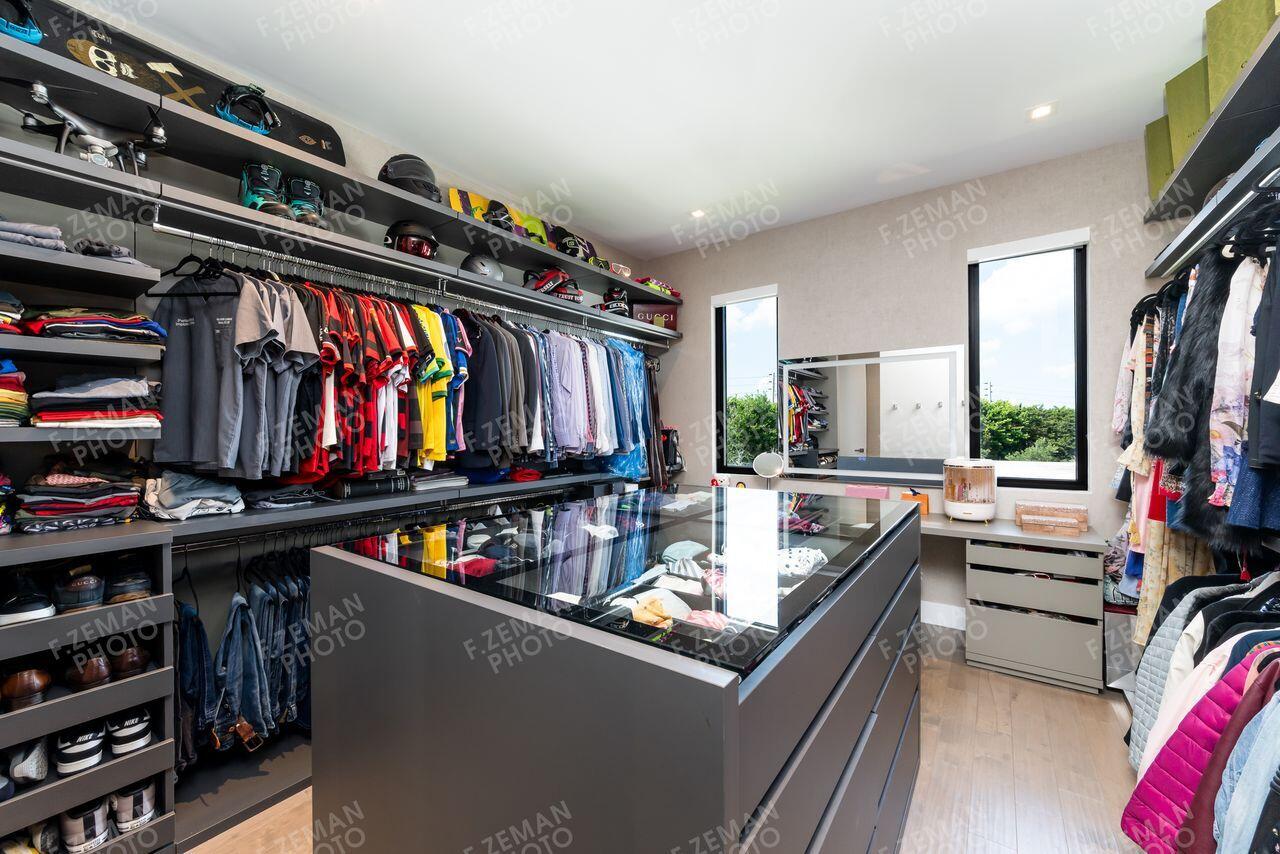 WESTON ESTATES - Residential
