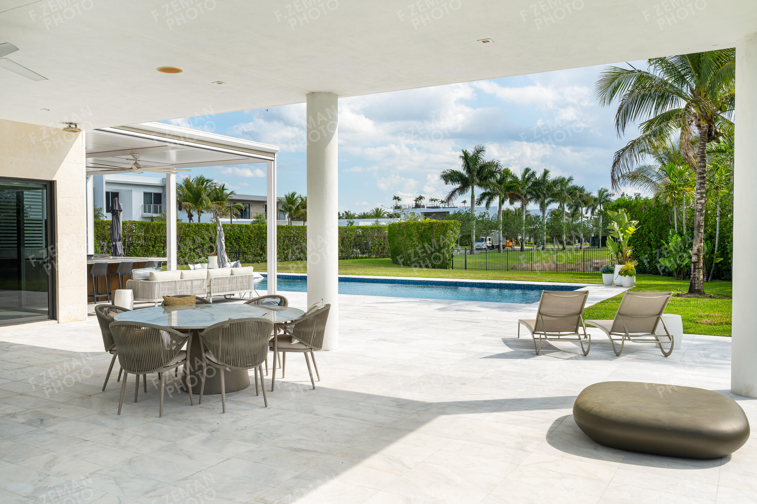 WESTON ESTATES - Residential