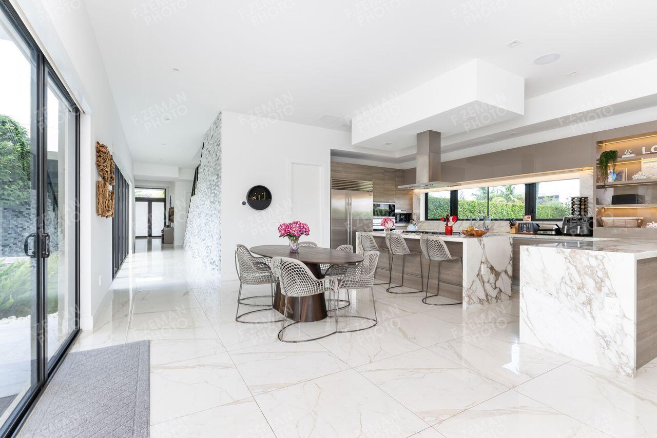 WESTON ESTATES - Residential